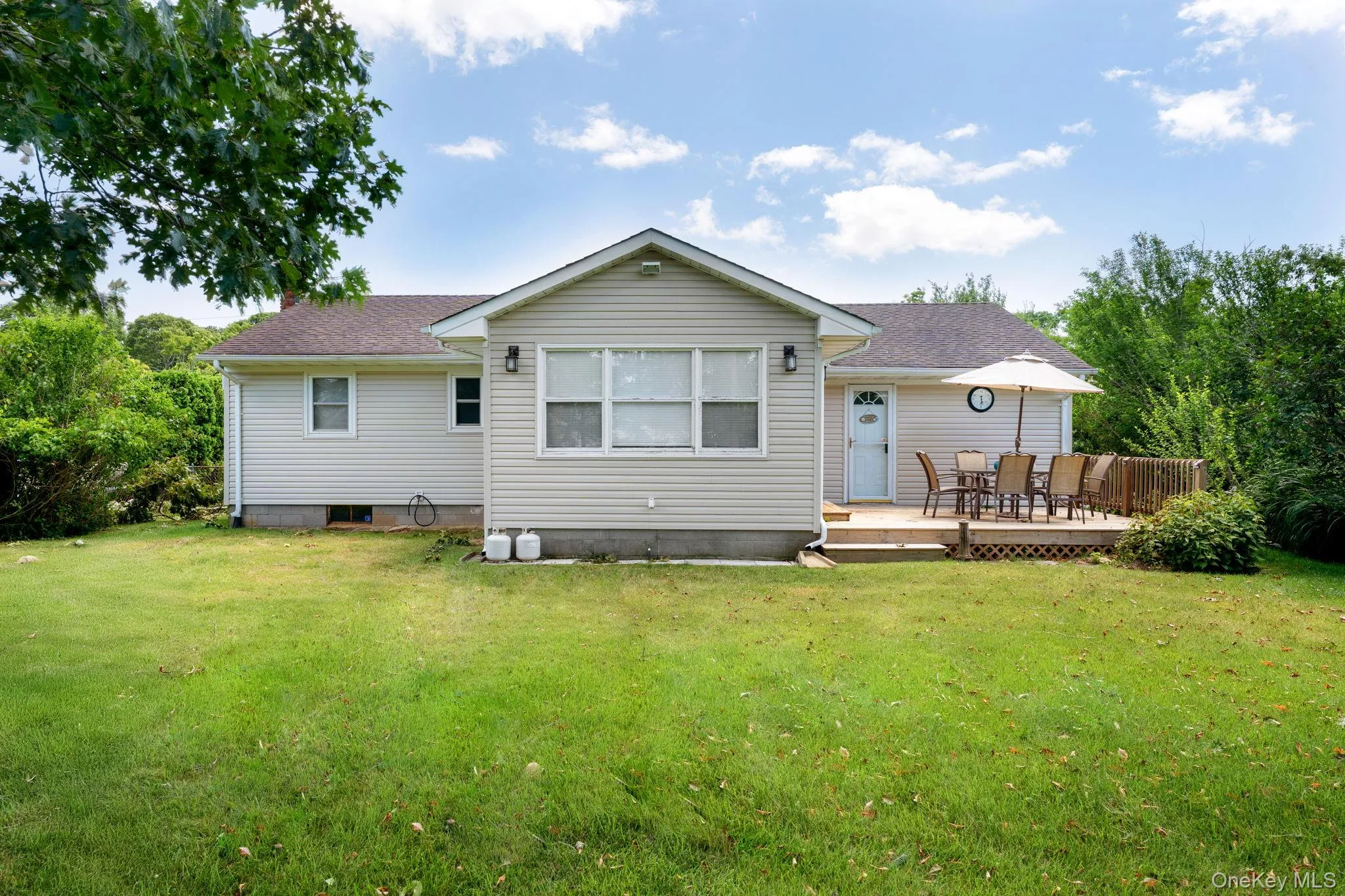 23 Staller Boulevard, Southampton, NY, 2 Bedrooms Bedrooms, 6 Rooms Rooms,1 BathroomBathrooms,Residential,For Rent,Staller,0,1017600 23 Staller Boulevard, Southampton, NY, 2 Bedrooms Bedrooms, 6 Rooms Rooms,1 BathroomBathrooms,Residential,For Rent,Staller,0,1017600