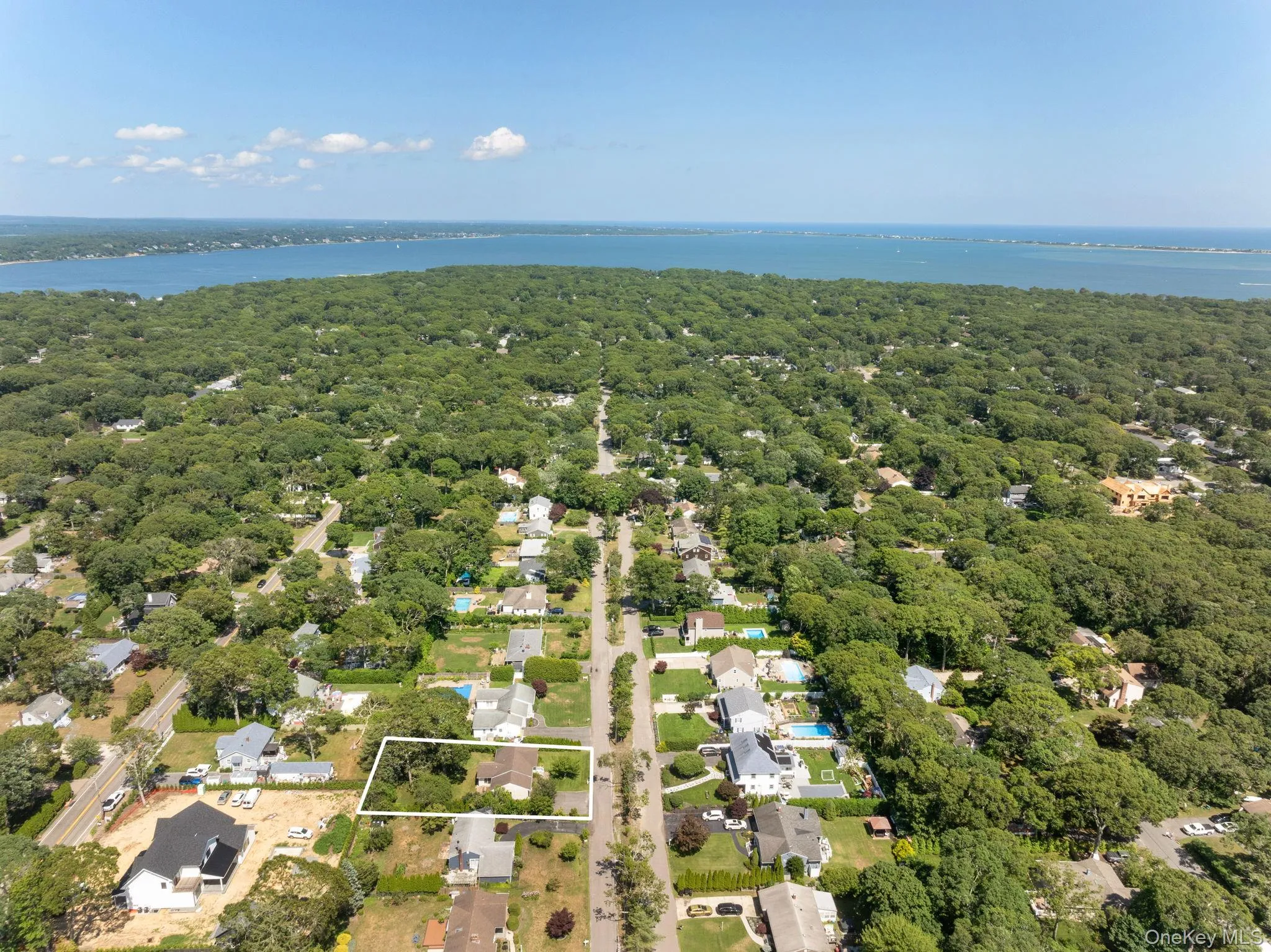 23 Staller Boulevard, Southampton, NY, 2 Bedrooms Bedrooms, 6 Rooms Rooms,1 BathroomBathrooms,Residential,For Rent,Staller,0,1017600 23 Staller Boulevard, Southampton, NY, 2 Bedrooms Bedrooms, 6 Rooms Rooms,1 BathroomBathrooms,Residential,For Rent,Staller,0,1017600