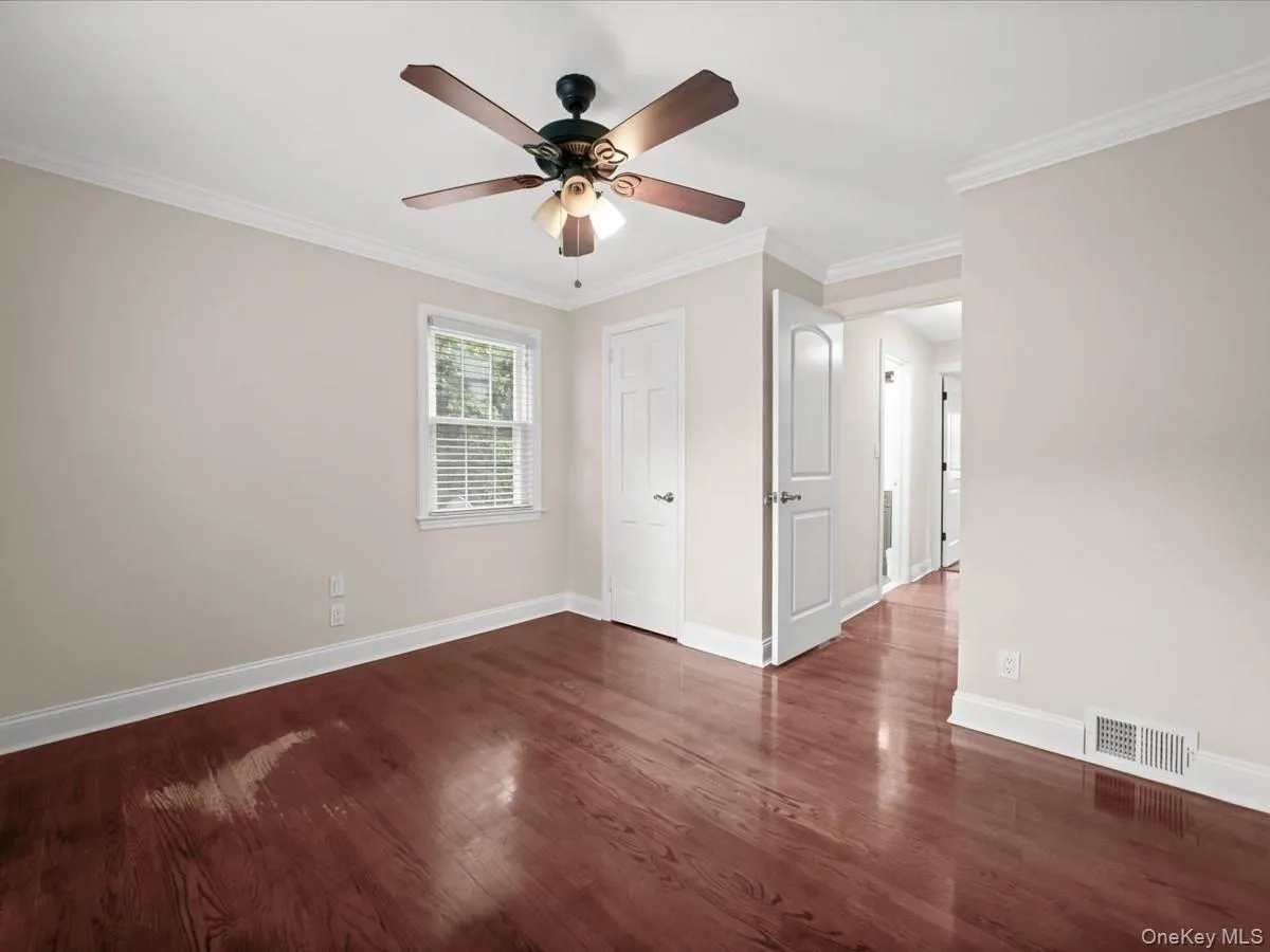 17 Pinewood Road, North Hempstead, NY, 3 Bedrooms Bedrooms, ,3 BathroomsBathrooms,Residential Lease,For Rent,Pinewood,0,1017608 17 Pinewood Road, North Hempstead, NY, 3 Bedrooms Bedrooms, ,3 BathroomsBathrooms,Residential Lease,For Rent,Pinewood,0,1017608