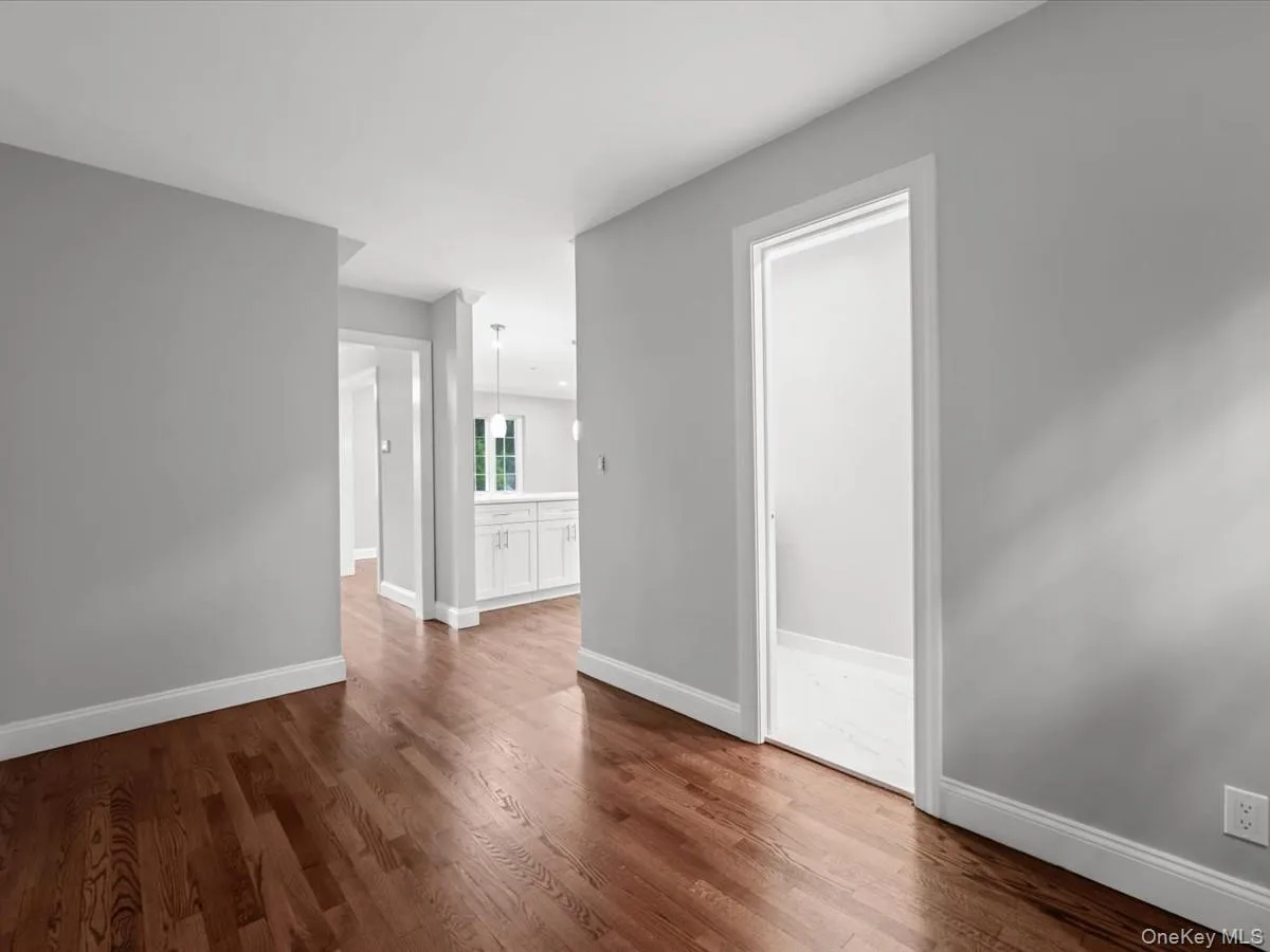 17 Pinewood Road, North Hempstead, NY, 3 Bedrooms Bedrooms, ,3 BathroomsBathrooms,Residential Lease,For Rent,Pinewood,0,1017608 17 Pinewood Road, North Hempstead, NY, 3 Bedrooms Bedrooms, ,3 BathroomsBathrooms,Residential Lease,For Rent,Pinewood,0,1017608