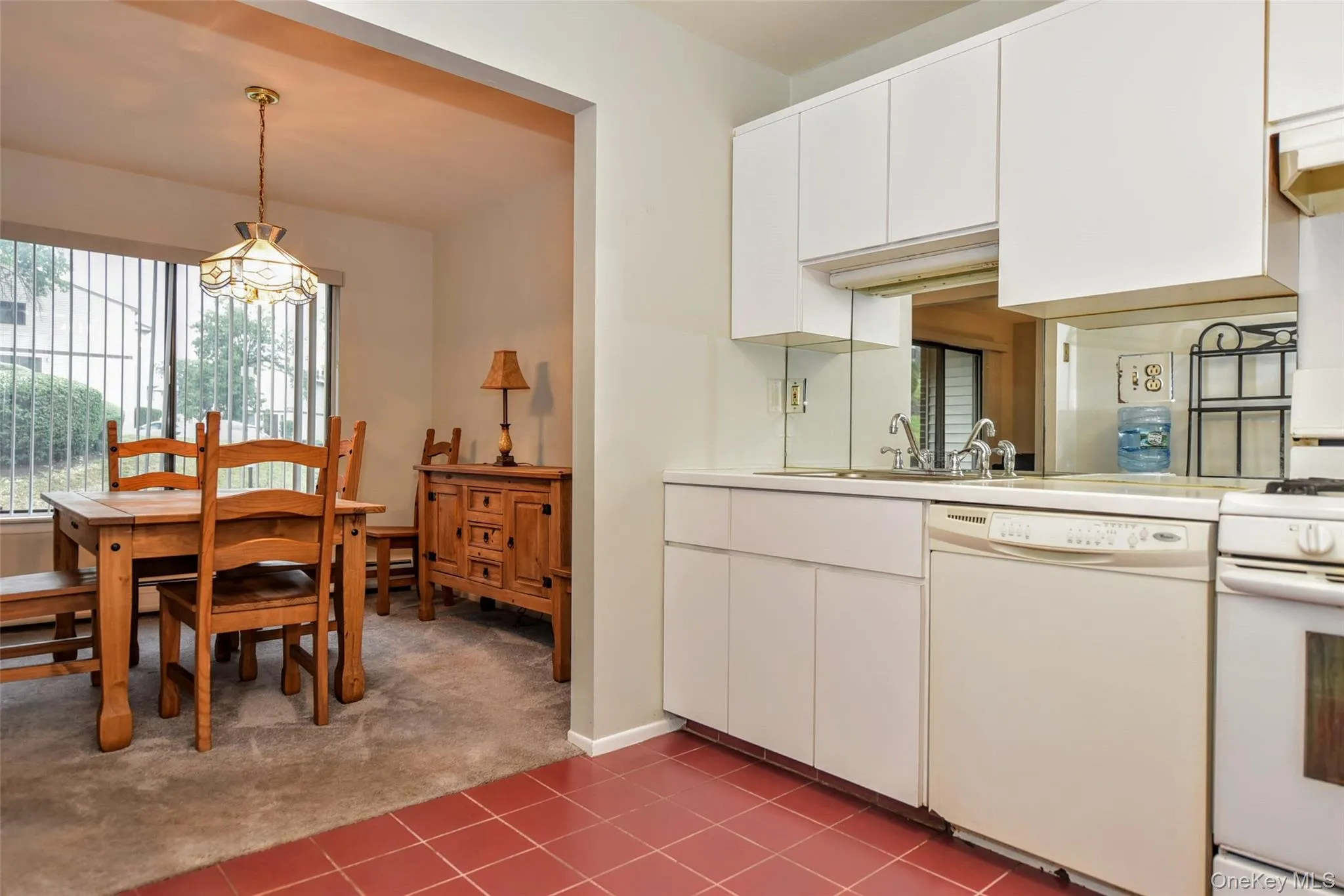 376 Country Club Lane, Haverstraw, NY, 1 Bedroom Bedrooms, 4 Rooms Rooms,1 BathroomBathrooms,Residential,For Rent,Country Club,0,KEY1017609 376 Country Club Lane, Haverstraw, NY, 1 Bedroom Bedrooms, 4 Rooms Rooms,1 BathroomBathrooms,Residential,For Rent,Country Club,0,KEY1017609