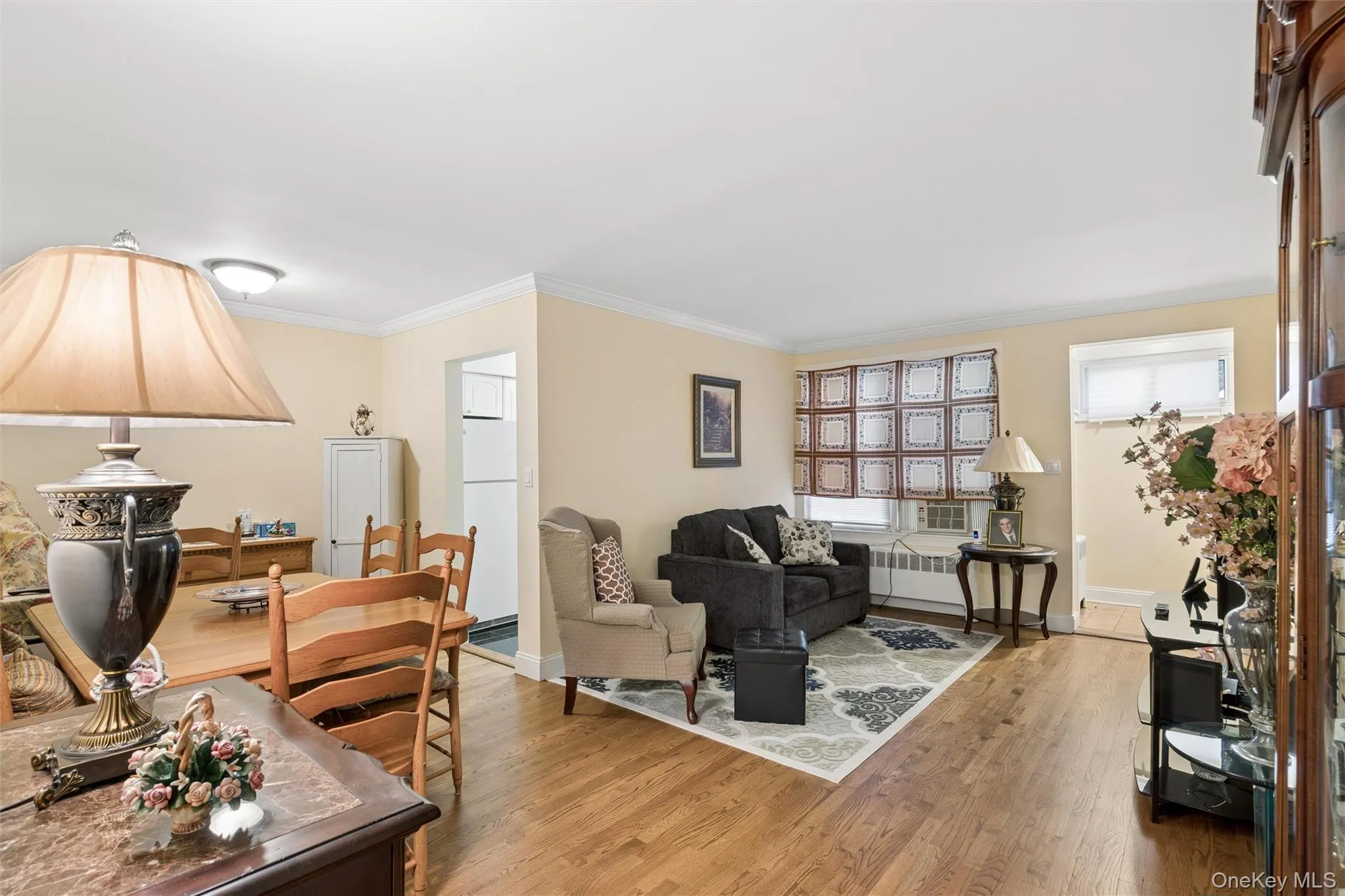 43 Edwards Street, North Hempstead, NY, 1 Bedroom Bedrooms, 4 Rooms Rooms,1 BathroomBathrooms,Residential,For Rent,Edwards,0,KEY1017615 43 Edwards Street, North Hempstead, NY, 1 Bedroom Bedrooms, 4 Rooms Rooms,1 BathroomBathrooms,Residential,For Rent,Edwards,0,KEY1017615