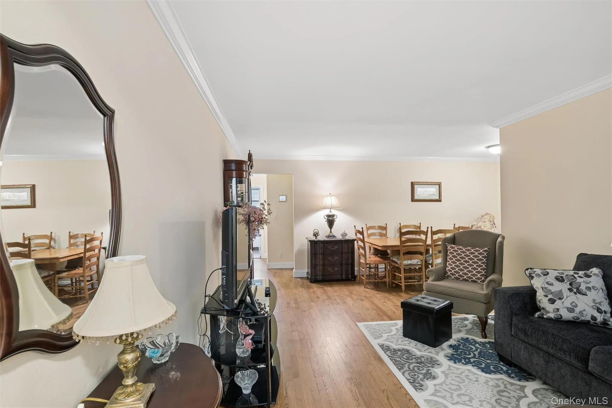43 Edwards Street, North Hempstead, NY, 1 Bedroom Bedrooms, 4 Rooms Rooms,1 BathroomBathrooms,Residential,For Rent,Edwards,0,KEY1017615 43 Edwards Street, North Hempstead, NY, 1 Bedroom Bedrooms, 4 Rooms Rooms,1 BathroomBathrooms,Residential,For Rent,Edwards,0,KEY1017615