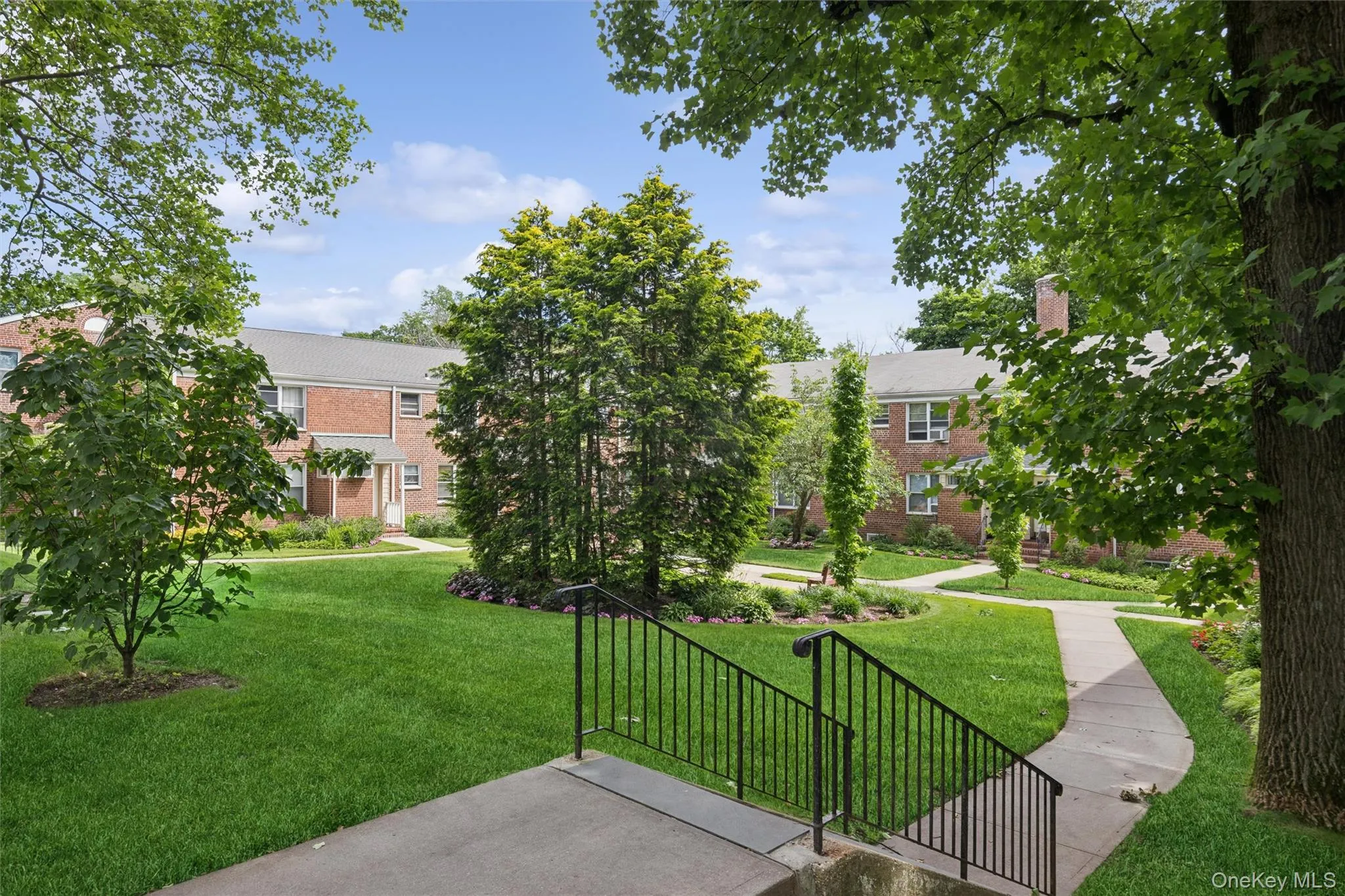 43 Edwards Street, North Hempstead, NY, 1 Bedroom Bedrooms, 4 Rooms Rooms,1 BathroomBathrooms,Residential,For Rent,Edwards,0,KEY1017615 43 Edwards Street, North Hempstead, NY, 1 Bedroom Bedrooms, 4 Rooms Rooms,1 BathroomBathrooms,Residential,For Rent,Edwards,0,KEY1017615