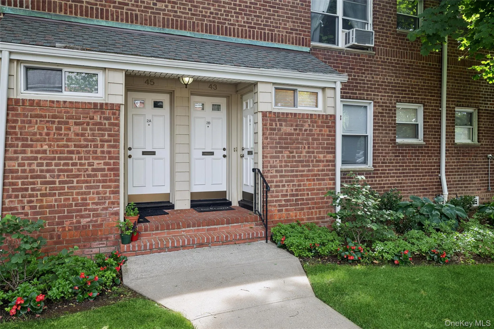 43 Edwards Street, North Hempstead, NY, 1 Bedroom Bedrooms, 4 Rooms Rooms,1 BathroomBathrooms,Residential,For Rent,Edwards,0,KEY1017615 43 Edwards Street, North Hempstead, NY, 1 Bedroom Bedrooms, 4 Rooms Rooms,1 BathroomBathrooms,Residential,For Rent,Edwards,0,KEY1017615