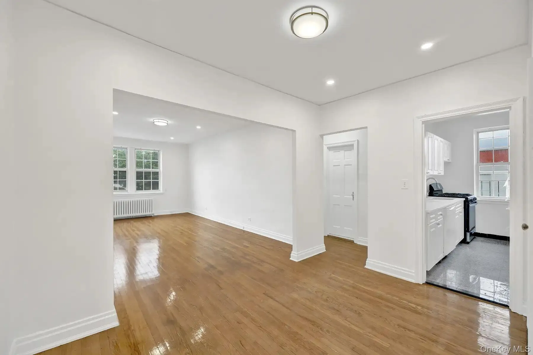 1 Ash place, North Hempstead, NY, 1 Bedroom Bedrooms, 5 Rooms Rooms,1 BathroomBathrooms,Residential Lease,For Rent,Ash place,0,1017617 1 Ash place, North Hempstead, NY, 1 Bedroom Bedrooms, 5 Rooms Rooms,1 BathroomBathrooms,Residential Lease,For Rent,Ash place,0,1017617