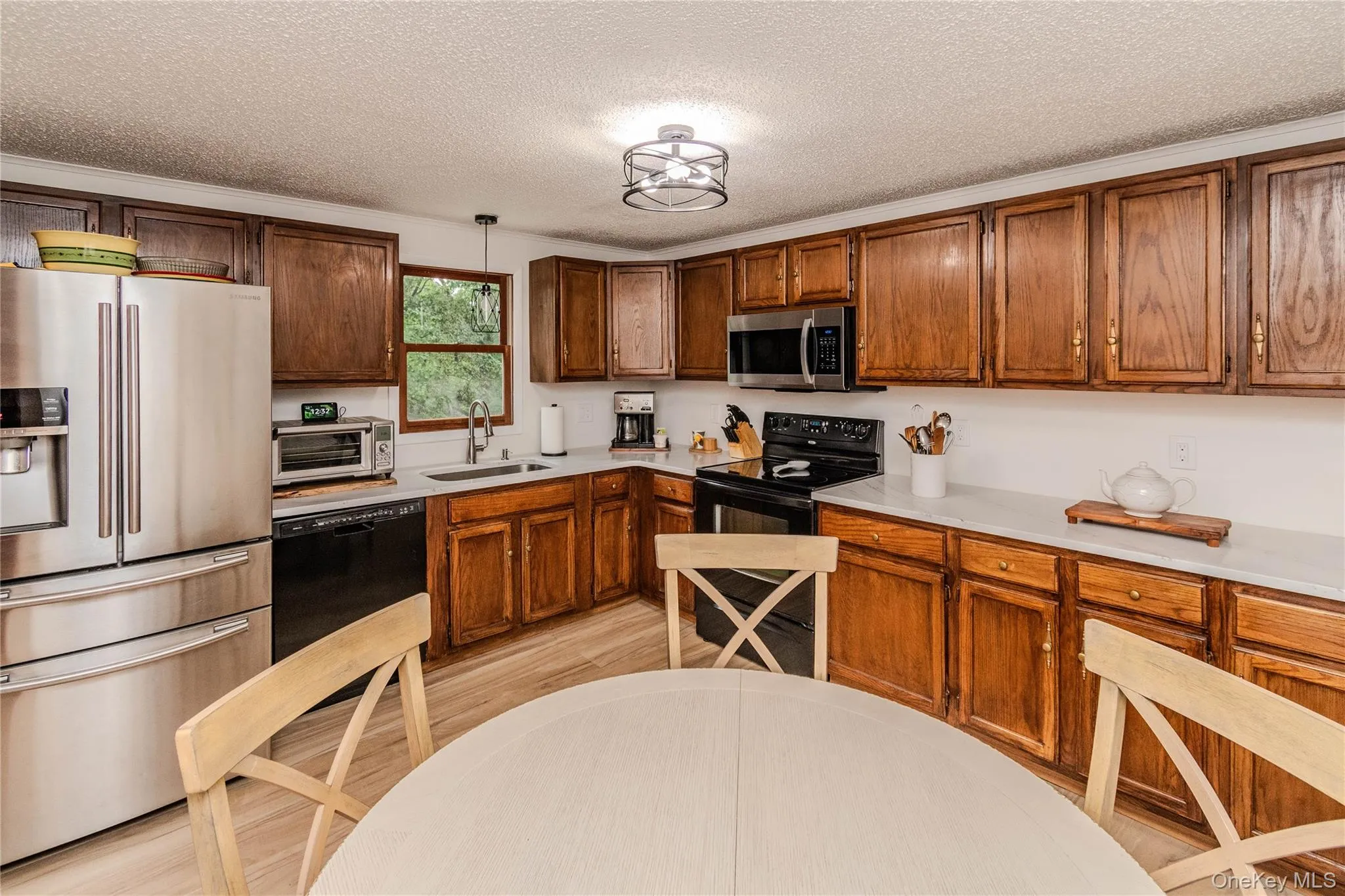 7 Colleen Lane, Plattekill, NY, 4 Bedrooms Bedrooms, 9 Rooms Rooms,3 BathroomsBathrooms,Residential,For Rent,Colleen,0,1017618 7 Colleen Lane, Plattekill, NY, 4 Bedrooms Bedrooms, 9 Rooms Rooms,3 BathroomsBathrooms,Residential,For Rent,Colleen,0,1017618