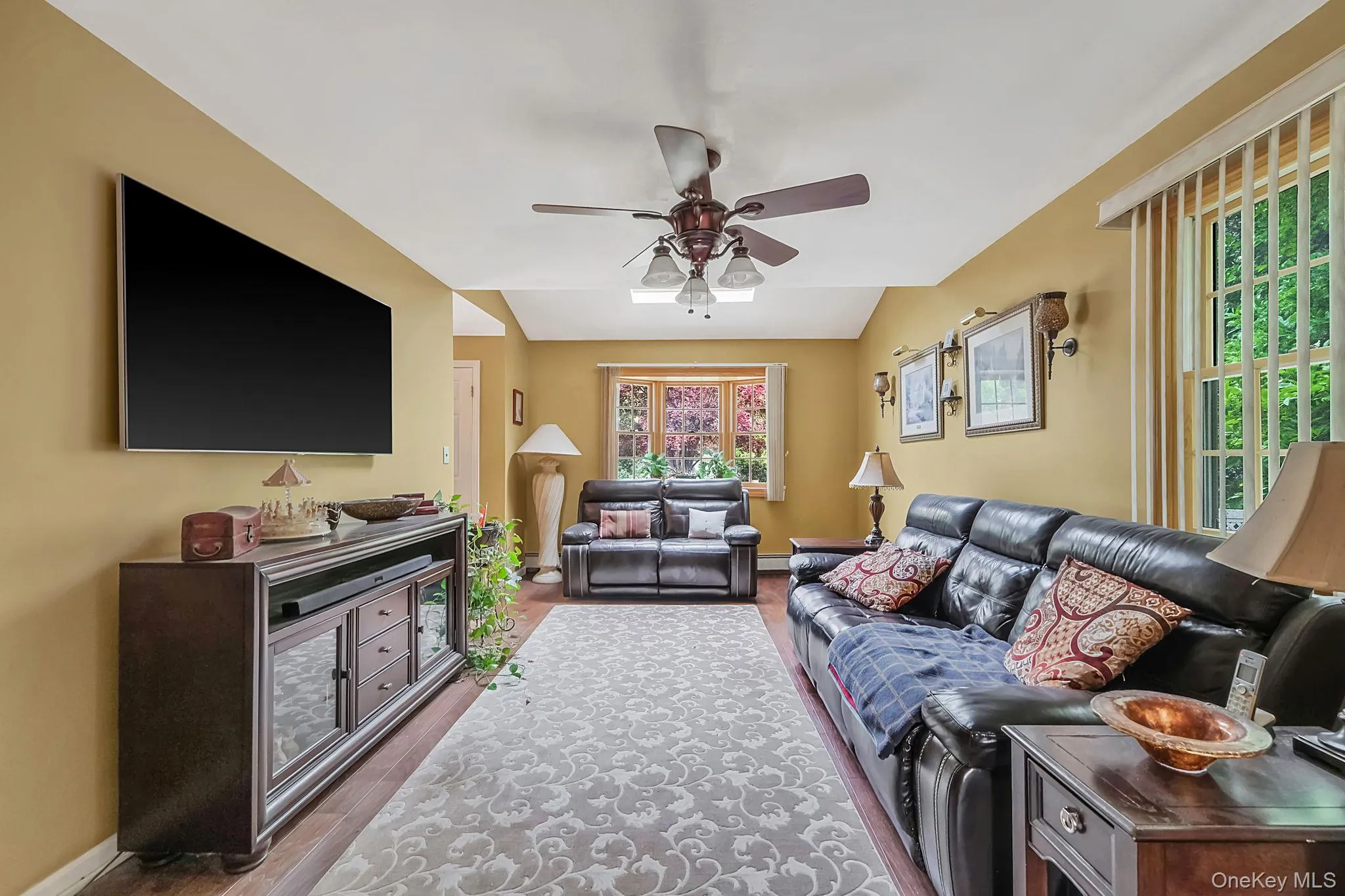 404 Bicycle Path, Brookhaven, NY, 6 Bedrooms Bedrooms, 13 Rooms Rooms,3 BathroomsBathrooms,Residential,For Rent,Bicycle,0,1017623 404 Bicycle Path, Brookhaven, NY, 6 Bedrooms Bedrooms, 13 Rooms Rooms,3 BathroomsBathrooms,Residential,For Rent,Bicycle,0,1017623