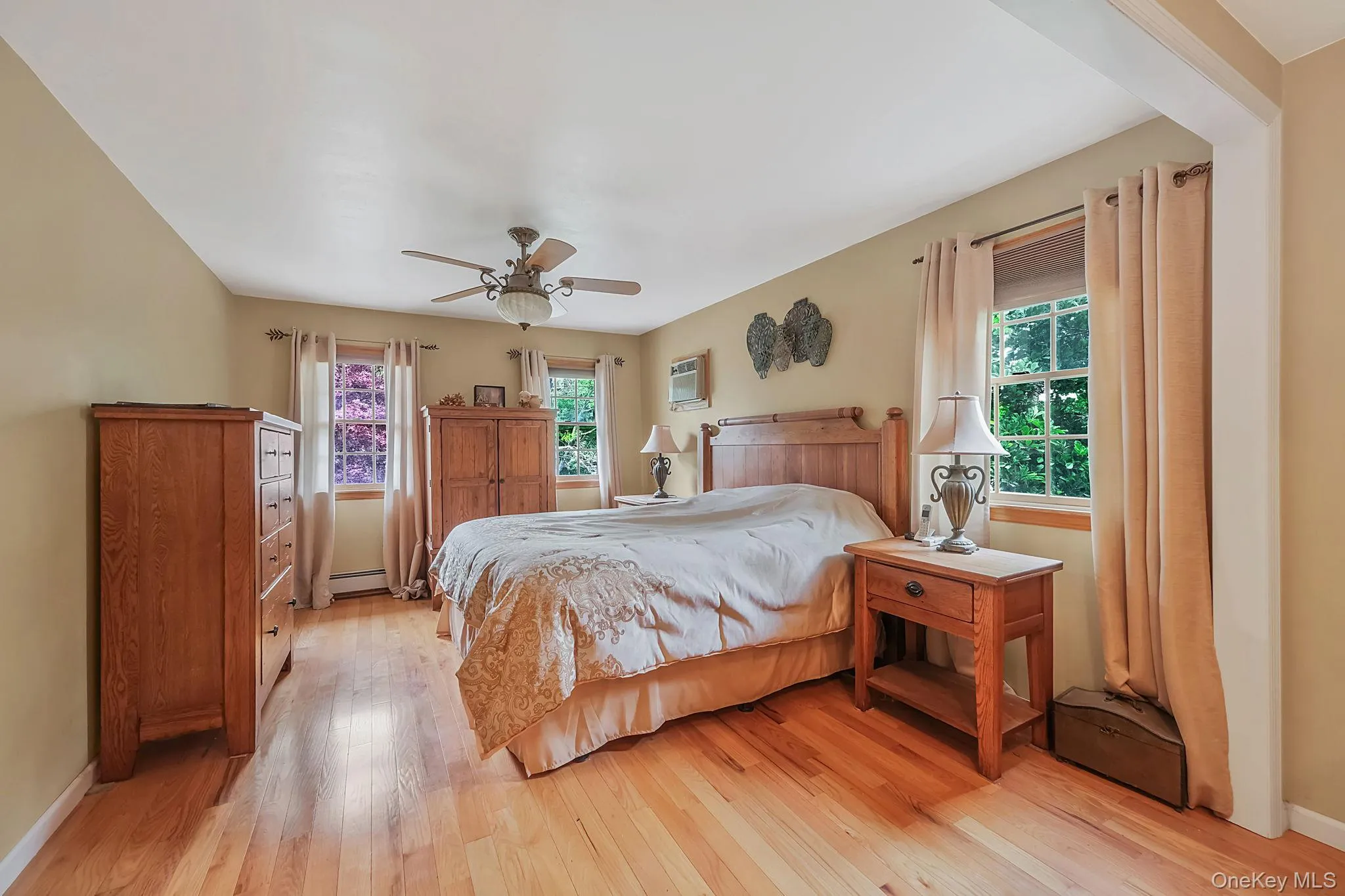 404 Bicycle Path, Brookhaven, NY, 6 Bedrooms Bedrooms, 13 Rooms Rooms,3 BathroomsBathrooms,Residential,For Rent,Bicycle,0,1017623 404 Bicycle Path, Brookhaven, NY, 6 Bedrooms Bedrooms, 13 Rooms Rooms,3 BathroomsBathrooms,Residential,For Rent,Bicycle,0,1017623