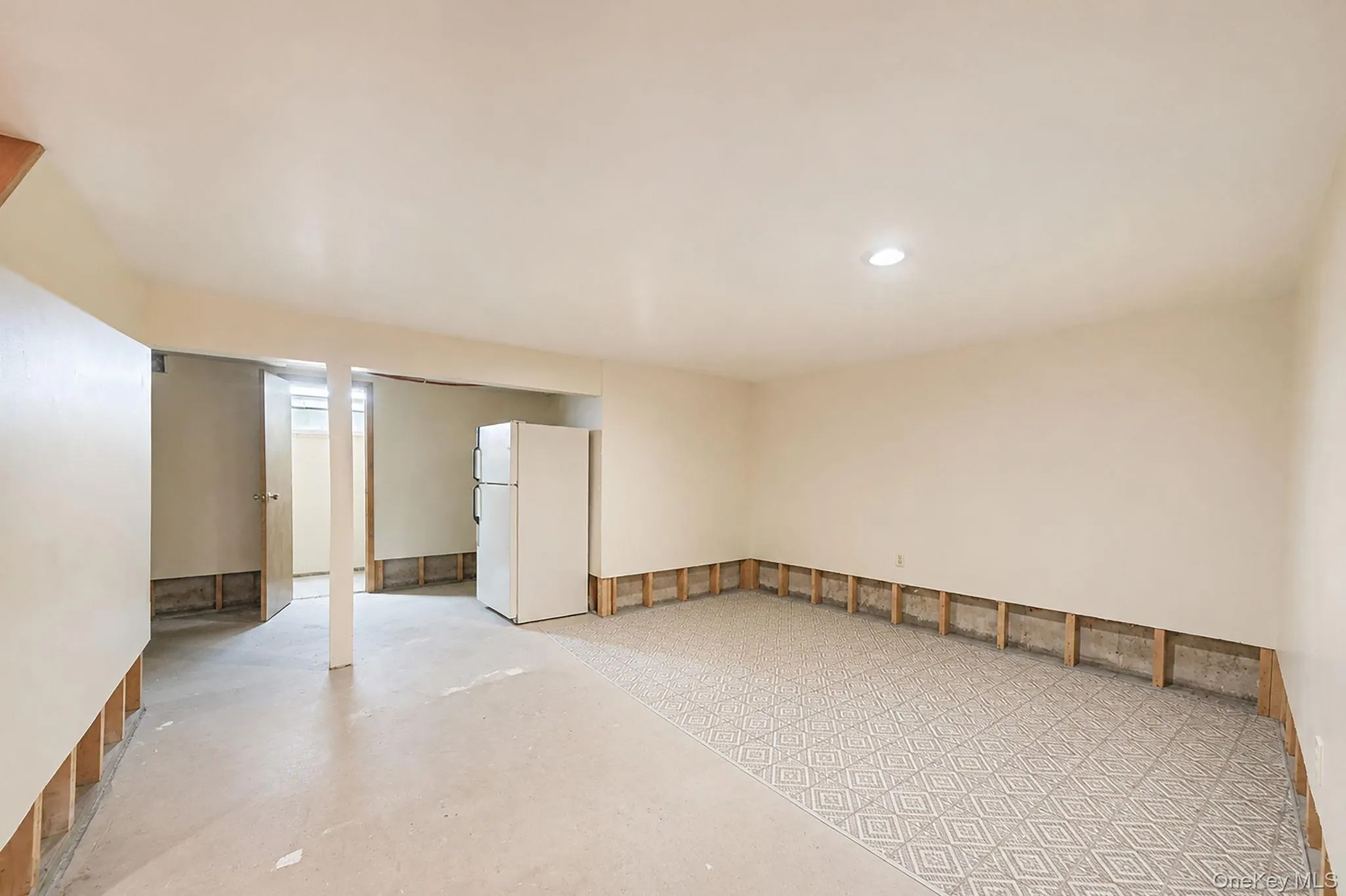 404 Bicycle Path, Brookhaven, NY, 6 Bedrooms Bedrooms, 13 Rooms Rooms,3 BathroomsBathrooms,Residential,For Rent,Bicycle,0,1017623 404 Bicycle Path, Brookhaven, NY, 6 Bedrooms Bedrooms, 13 Rooms Rooms,3 BathroomsBathrooms,Residential,For Rent,Bicycle,0,1017623