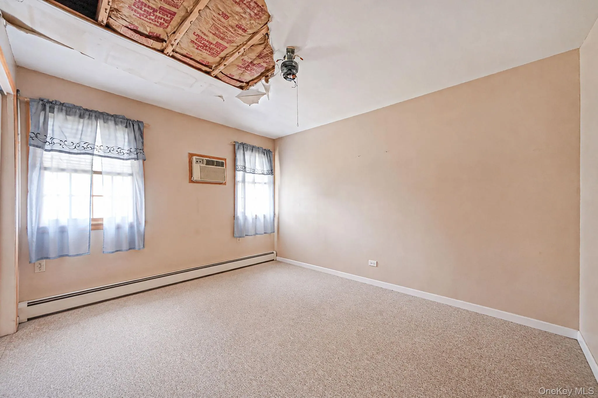 404 Bicycle Path, Brookhaven, NY, 6 Bedrooms Bedrooms, 13 Rooms Rooms,3 BathroomsBathrooms,Residential,For Rent,Bicycle,0,1017623 404 Bicycle Path, Brookhaven, NY, 6 Bedrooms Bedrooms, 13 Rooms Rooms,3 BathroomsBathrooms,Residential,For Rent,Bicycle,0,1017623