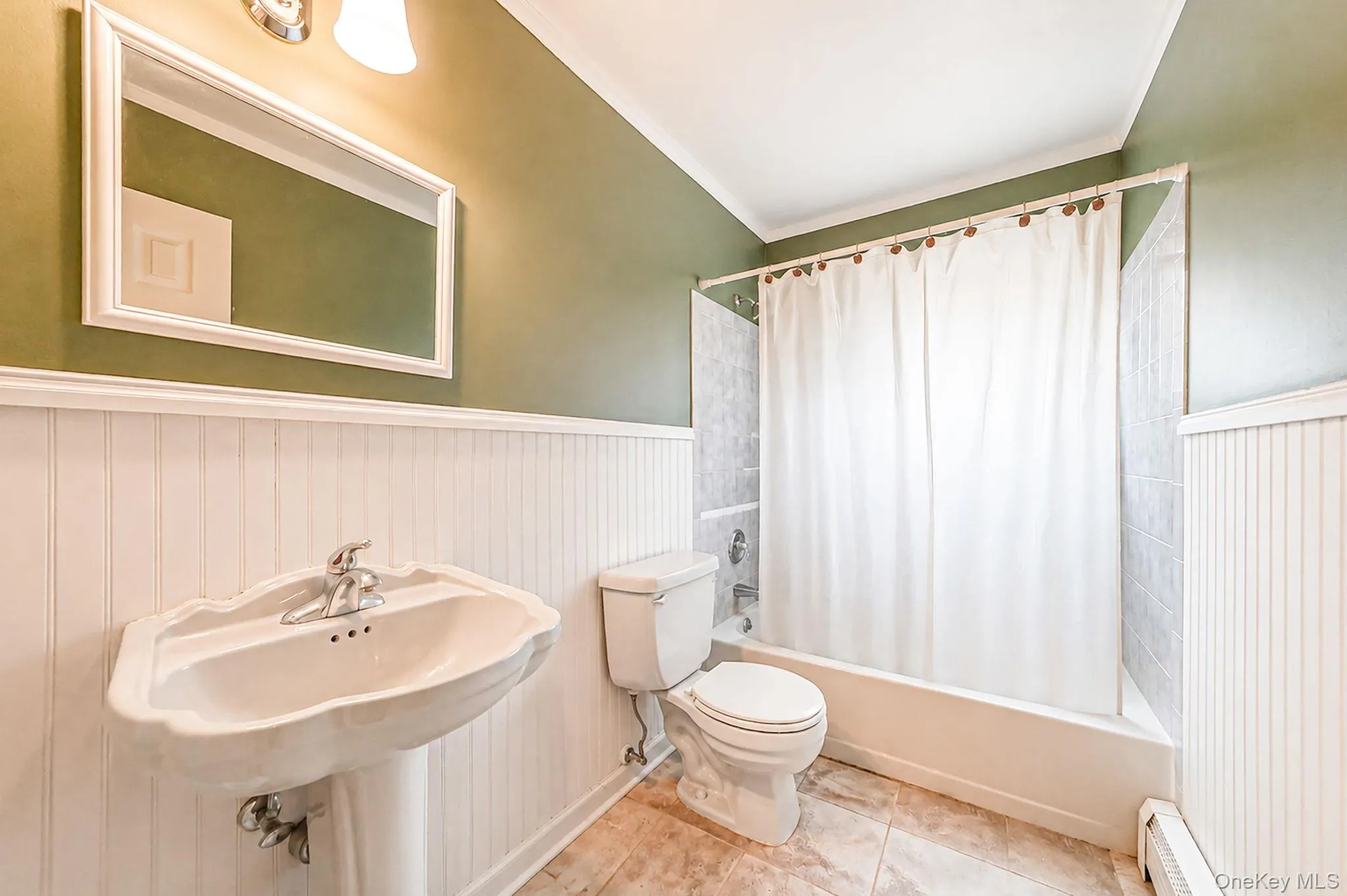 404 Bicycle Path, Brookhaven, NY, 6 Bedrooms Bedrooms, 13 Rooms Rooms,3 BathroomsBathrooms,Residential,For Rent,Bicycle,0,1017623 404 Bicycle Path, Brookhaven, NY, 6 Bedrooms Bedrooms, 13 Rooms Rooms,3 BathroomsBathrooms,Residential,For Rent,Bicycle,0,1017623