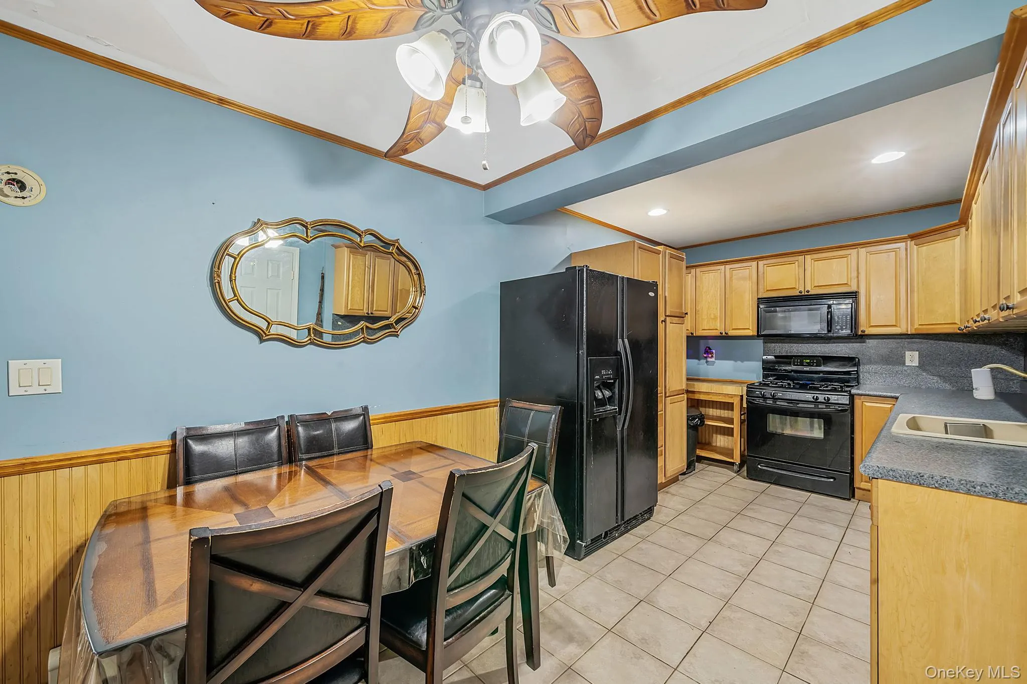 404 Bicycle Path, Brookhaven, NY, 6 Bedrooms Bedrooms, 13 Rooms Rooms,3 BathroomsBathrooms,Residential,For Rent,Bicycle,0,1017623 404 Bicycle Path, Brookhaven, NY, 6 Bedrooms Bedrooms, 13 Rooms Rooms,3 BathroomsBathrooms,Residential,For Rent,Bicycle,0,1017623