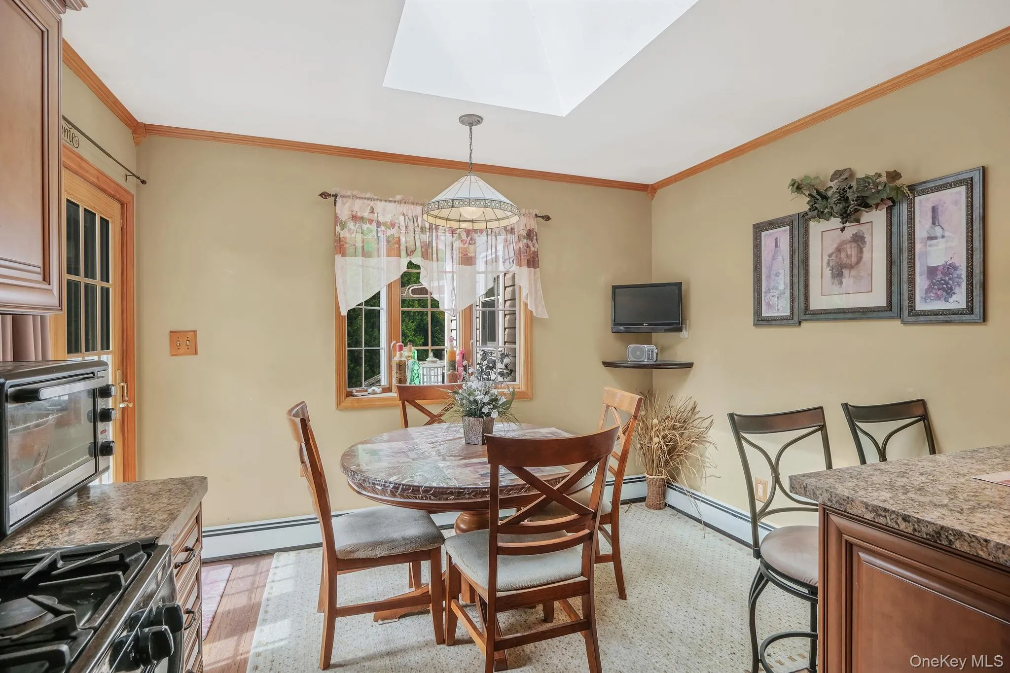 404 Bicycle Path, Brookhaven, NY, 6 Bedrooms Bedrooms, 13 Rooms Rooms,3 BathroomsBathrooms,Residential,For Rent,Bicycle,0,1017623 404 Bicycle Path, Brookhaven, NY, 6 Bedrooms Bedrooms, 13 Rooms Rooms,3 BathroomsBathrooms,Residential,For Rent,Bicycle,0,1017623