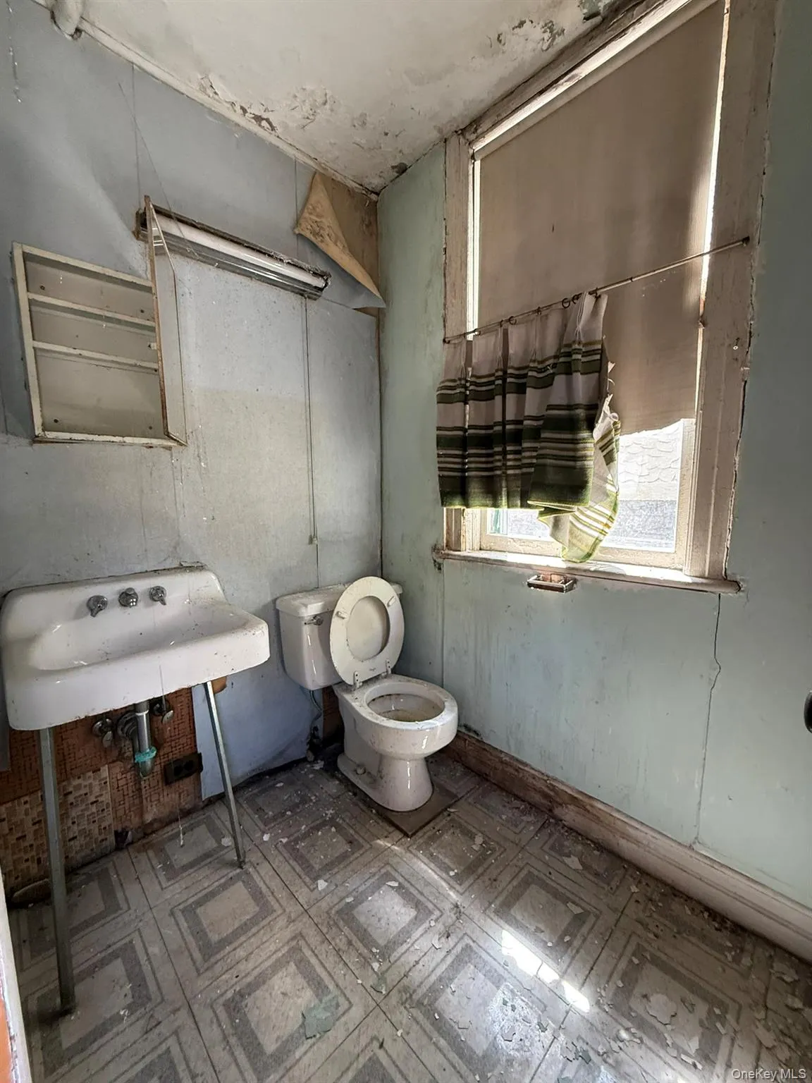 3447 Corlear Avenue, New York, NY, 3 Bedrooms Bedrooms, 6 Rooms Rooms,2 BathroomsBathrooms,Residential,For Rent,Corlear,0,1017626 3447 Corlear Avenue, New York, NY, 3 Bedrooms Bedrooms, 6 Rooms Rooms,2 BathroomsBathrooms,Residential,For Rent,Corlear,0,1017626