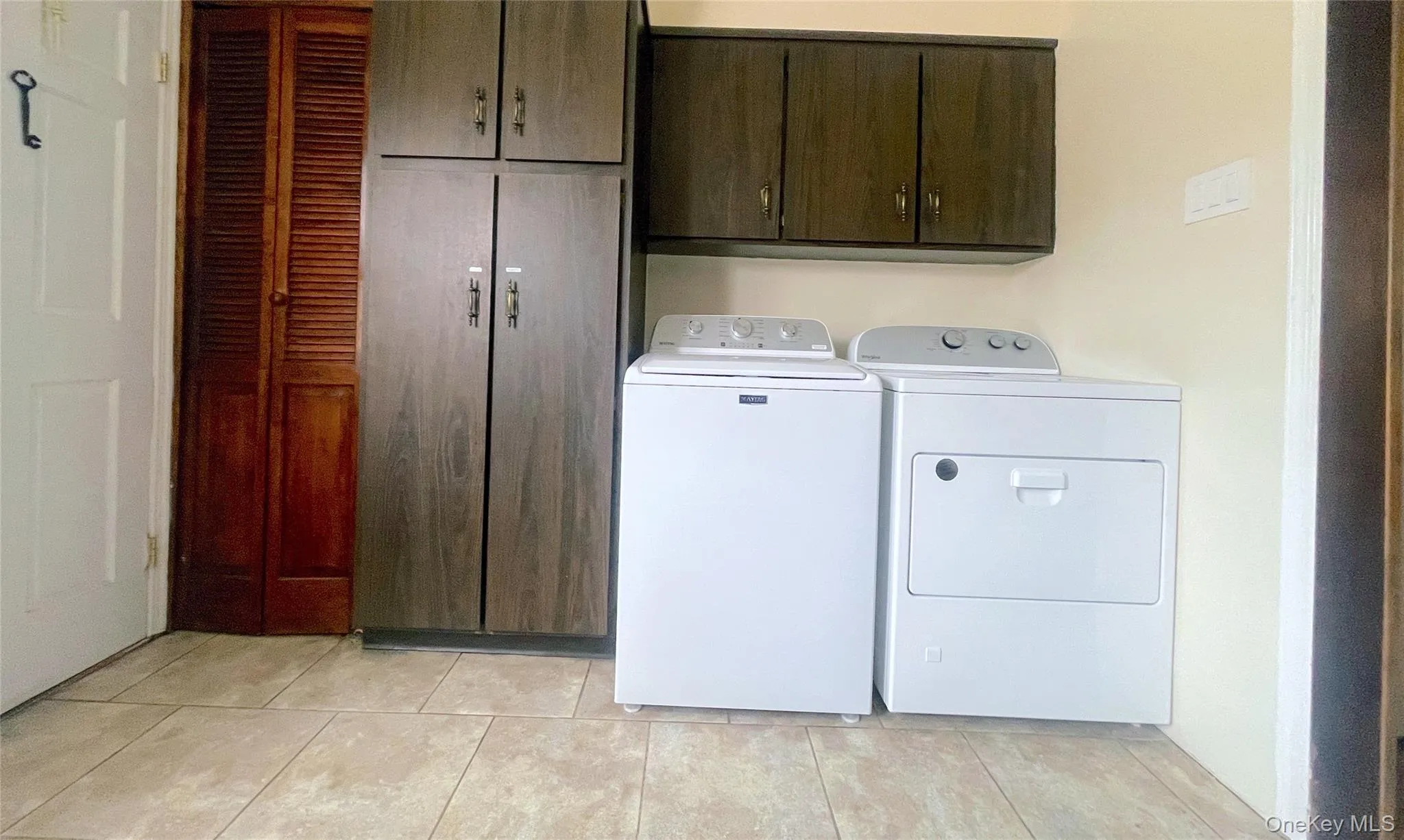 6149 62nd Avenue, New York, NY, 3 Bedrooms Bedrooms, 6 Rooms Rooms,2 BathroomsBathrooms,Residential,For Rent,62nd,0,1017627 6149 62nd Avenue, New York, NY, 3 Bedrooms Bedrooms, 6 Rooms Rooms,2 BathroomsBathrooms,Residential,For Rent,62nd,0,1017627