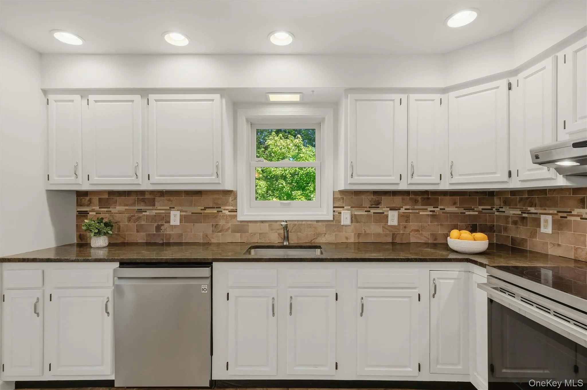74 Peach Road, Hyde Park, NY, 3 Bedrooms Bedrooms, 7 Rooms Rooms,2 BathroomsBathrooms,Residential,For Rent,Peach,0,KEY1017629 74 Peach Road, Hyde Park, NY, 3 Bedrooms Bedrooms, 7 Rooms Rooms,2 BathroomsBathrooms,Residential,For Rent,Peach,0,KEY1017629