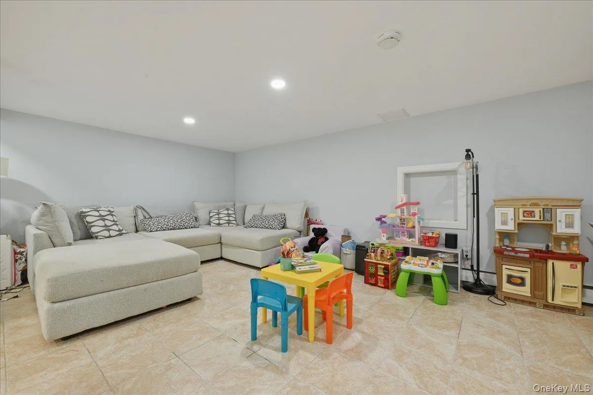 672 Anderson Avenue, Hempstead, NY, 3 Bedrooms Bedrooms, 6 Rooms Rooms,3 BathroomsBathrooms,Residential,For Rent,Anderson,0,1017635 672 Anderson Avenue, Hempstead, NY, 3 Bedrooms Bedrooms, 6 Rooms Rooms,3 BathroomsBathrooms,Residential,For Rent,Anderson,0,1017635