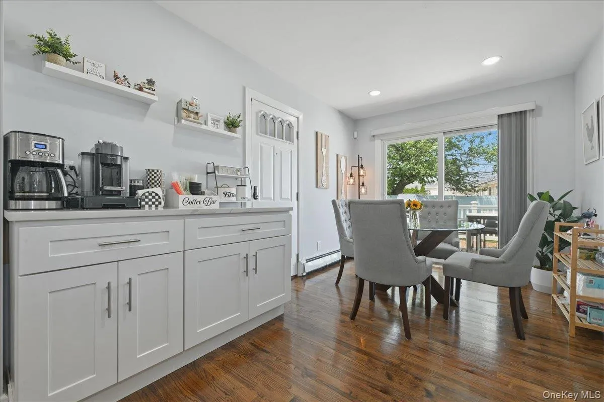 672 Anderson Avenue, Hempstead, NY, 3 Bedrooms Bedrooms, 6 Rooms Rooms,3 BathroomsBathrooms,Residential,For Rent,Anderson,0,1017635 672 Anderson Avenue, Hempstead, NY, 3 Bedrooms Bedrooms, 6 Rooms Rooms,3 BathroomsBathrooms,Residential,For Rent,Anderson,0,1017635