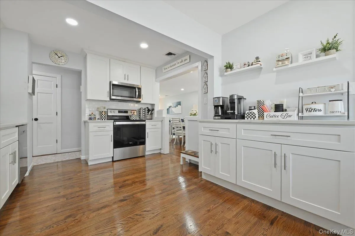 672 Anderson Avenue, Hempstead, NY, 3 Bedrooms Bedrooms, 6 Rooms Rooms,3 BathroomsBathrooms,Residential,For Rent,Anderson,0,1017635 672 Anderson Avenue, Hempstead, NY, 3 Bedrooms Bedrooms, 6 Rooms Rooms,3 BathroomsBathrooms,Residential,For Rent,Anderson,0,1017635