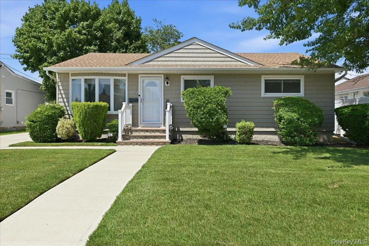 672 Anderson Avenue, Hempstead, NY, 3 Bedrooms Bedrooms, 6 Rooms Rooms,3 BathroomsBathrooms,Residential,For Rent,Anderson,0,1017635 672 Anderson Avenue, Hempstead, NY, 3 Bedrooms Bedrooms, 6 Rooms Rooms,3 BathroomsBathrooms,Residential,For Rent,Anderson,0,1017635