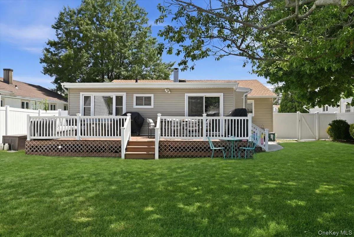 672 Anderson Avenue, Hempstead, NY, 3 Bedrooms Bedrooms, 6 Rooms Rooms,3 BathroomsBathrooms,Residential,For Rent,Anderson,0,1017635 672 Anderson Avenue, Hempstead, NY, 3 Bedrooms Bedrooms, 6 Rooms Rooms,3 BathroomsBathrooms,Residential,For Rent,Anderson,0,1017635