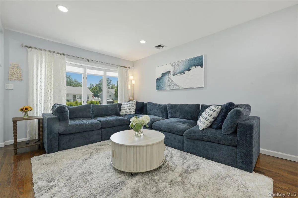 672 Anderson Avenue, Hempstead, NY, 3 Bedrooms Bedrooms, 6 Rooms Rooms,3 BathroomsBathrooms,Residential,For Rent,Anderson,0,1017635 672 Anderson Avenue, Hempstead, NY, 3 Bedrooms Bedrooms, 6 Rooms Rooms,3 BathroomsBathrooms,Residential,For Rent,Anderson,0,1017635