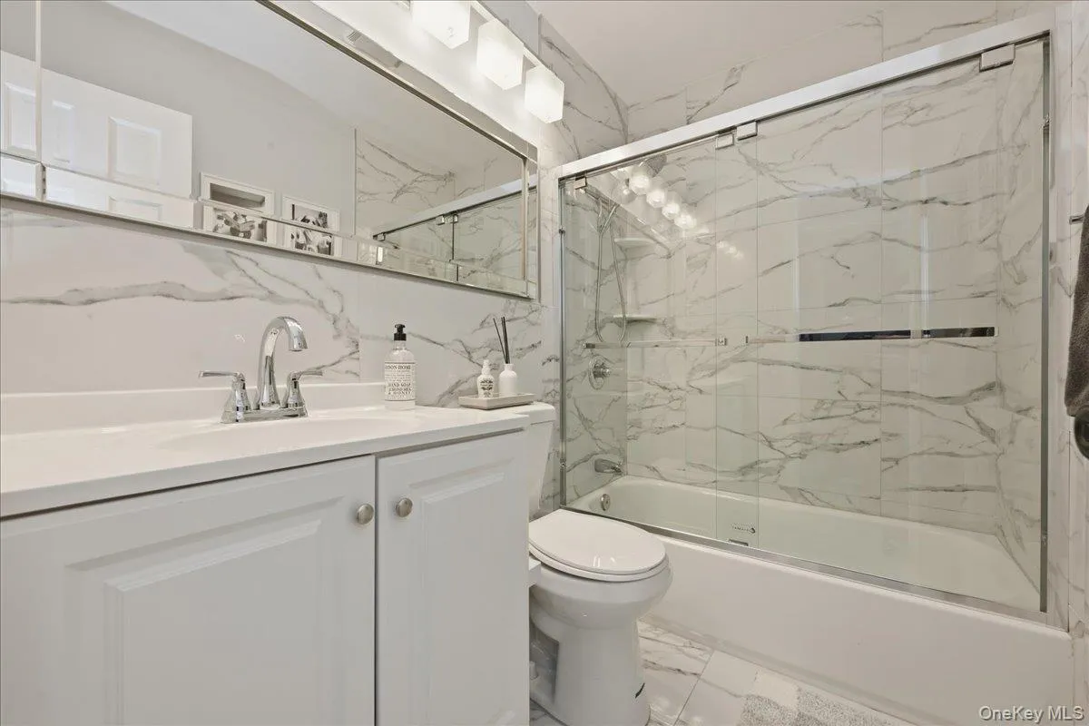 672 Anderson Avenue, Hempstead, NY, 3 Bedrooms Bedrooms, 6 Rooms Rooms,3 BathroomsBathrooms,Residential,For Rent,Anderson,0,1017635 672 Anderson Avenue, Hempstead, NY, 3 Bedrooms Bedrooms, 6 Rooms Rooms,3 BathroomsBathrooms,Residential,For Rent,Anderson,0,1017635