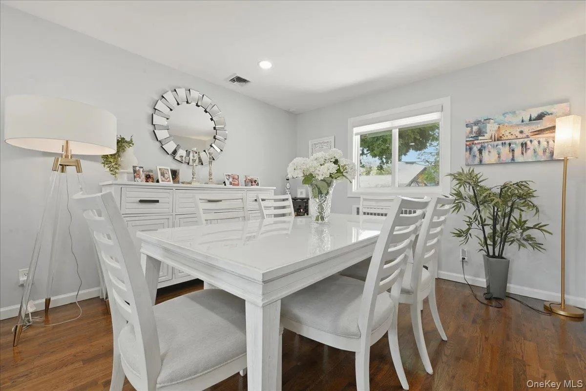 672 Anderson Avenue, Hempstead, NY, 3 Bedrooms Bedrooms, 6 Rooms Rooms,3 BathroomsBathrooms,Residential,For Rent,Anderson,0,1017635 672 Anderson Avenue, Hempstead, NY, 3 Bedrooms Bedrooms, 6 Rooms Rooms,3 BathroomsBathrooms,Residential,For Rent,Anderson,0,1017635