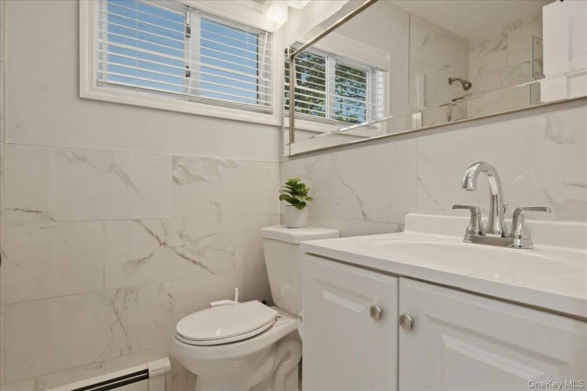 672 Anderson Avenue, Hempstead, NY, 3 Bedrooms Bedrooms, 6 Rooms Rooms,3 BathroomsBathrooms,Residential,For Rent,Anderson,0,1017635 672 Anderson Avenue, Hempstead, NY, 3 Bedrooms Bedrooms, 6 Rooms Rooms,3 BathroomsBathrooms,Residential,For Rent,Anderson,0,1017635