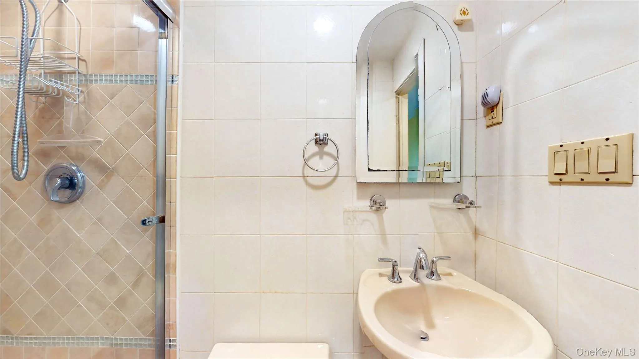 8420 153rd, New York, NY, 2 Bedrooms Bedrooms, 5 Rooms Rooms,2 BathroomsBathrooms,Residential,For Rent,153rd,0,1017647 8420 153rd, New York, NY, 2 Bedrooms Bedrooms, 5 Rooms Rooms,2 BathroomsBathrooms,Residential,For Rent,153rd,0,1017647