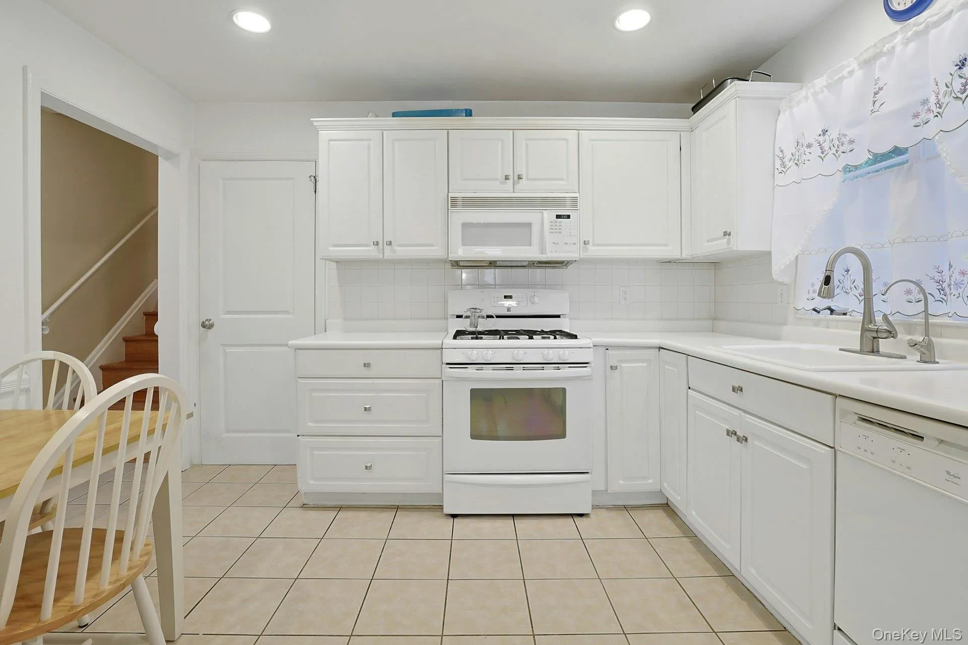 7 Stewart Place, Ramapo, NY, 3 Bedrooms Bedrooms, 10 Rooms Rooms,2 BathroomsBathrooms,Residential,For Rent,Stewart,0,KEY1017648 7 Stewart Place, Ramapo, NY, 3 Bedrooms Bedrooms, 10 Rooms Rooms,2 BathroomsBathrooms,Residential,For Rent,Stewart,0,KEY1017648