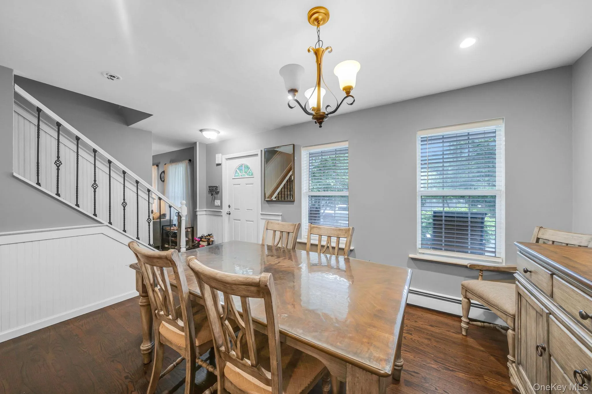 19 Golden Gate Drive, Brookhaven, NY, 3 Bedrooms Bedrooms, 6 Rooms Rooms,2 BathroomsBathrooms,Residential,For Rent,Golden Gate,0,KEY1017655 19 Golden Gate Drive, Brookhaven, NY, 3 Bedrooms Bedrooms, 6 Rooms Rooms,2 BathroomsBathrooms,Residential,For Rent,Golden Gate,0,KEY1017655