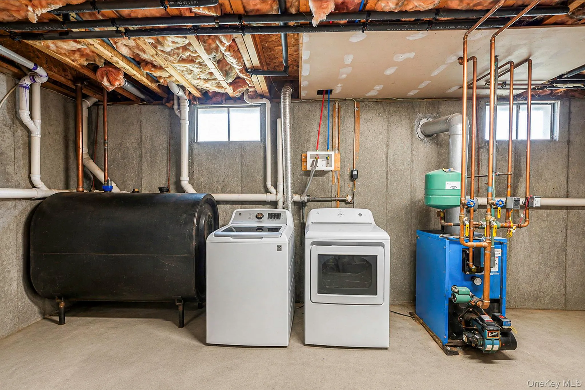 19 Golden Gate Drive, Brookhaven, NY, 3 Bedrooms Bedrooms, 6 Rooms Rooms,2 BathroomsBathrooms,Residential,For Rent,Golden Gate,0,KEY1017655 19 Golden Gate Drive, Brookhaven, NY, 3 Bedrooms Bedrooms, 6 Rooms Rooms,2 BathroomsBathrooms,Residential,For Rent,Golden Gate,0,KEY1017655