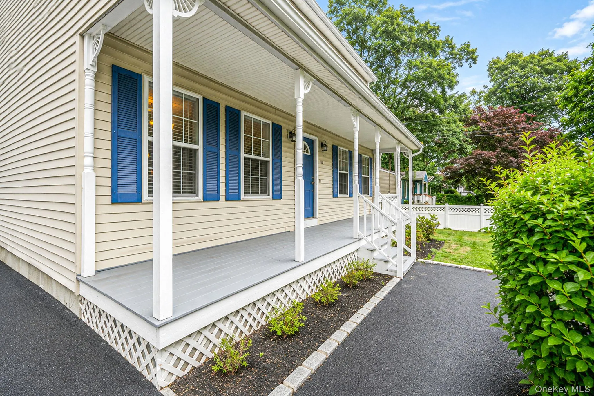 19 Golden Gate Drive, Brookhaven, NY, 3 Bedrooms Bedrooms, 6 Rooms Rooms,2 BathroomsBathrooms,Residential,For Rent,Golden Gate,0,KEY1017655 19 Golden Gate Drive, Brookhaven, NY, 3 Bedrooms Bedrooms, 6 Rooms Rooms,2 BathroomsBathrooms,Residential,For Rent,Golden Gate,0,KEY1017655