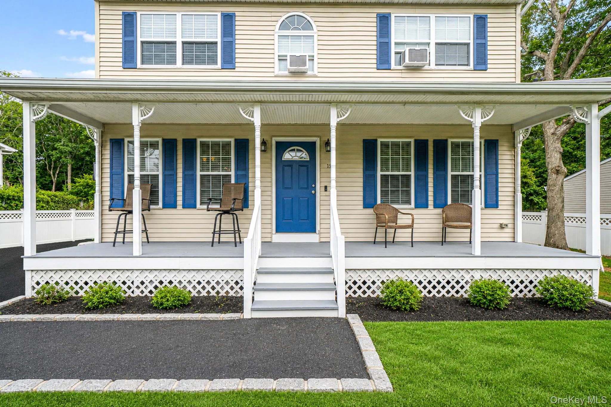 19 Golden Gate Drive, Brookhaven, NY, 3 Bedrooms Bedrooms, 6 Rooms Rooms,2 BathroomsBathrooms,Residential,For Rent,Golden Gate,0,KEY1017655 19 Golden Gate Drive, Brookhaven, NY, 3 Bedrooms Bedrooms, 6 Rooms Rooms,2 BathroomsBathrooms,Residential,For Rent,Golden Gate,0,KEY1017655