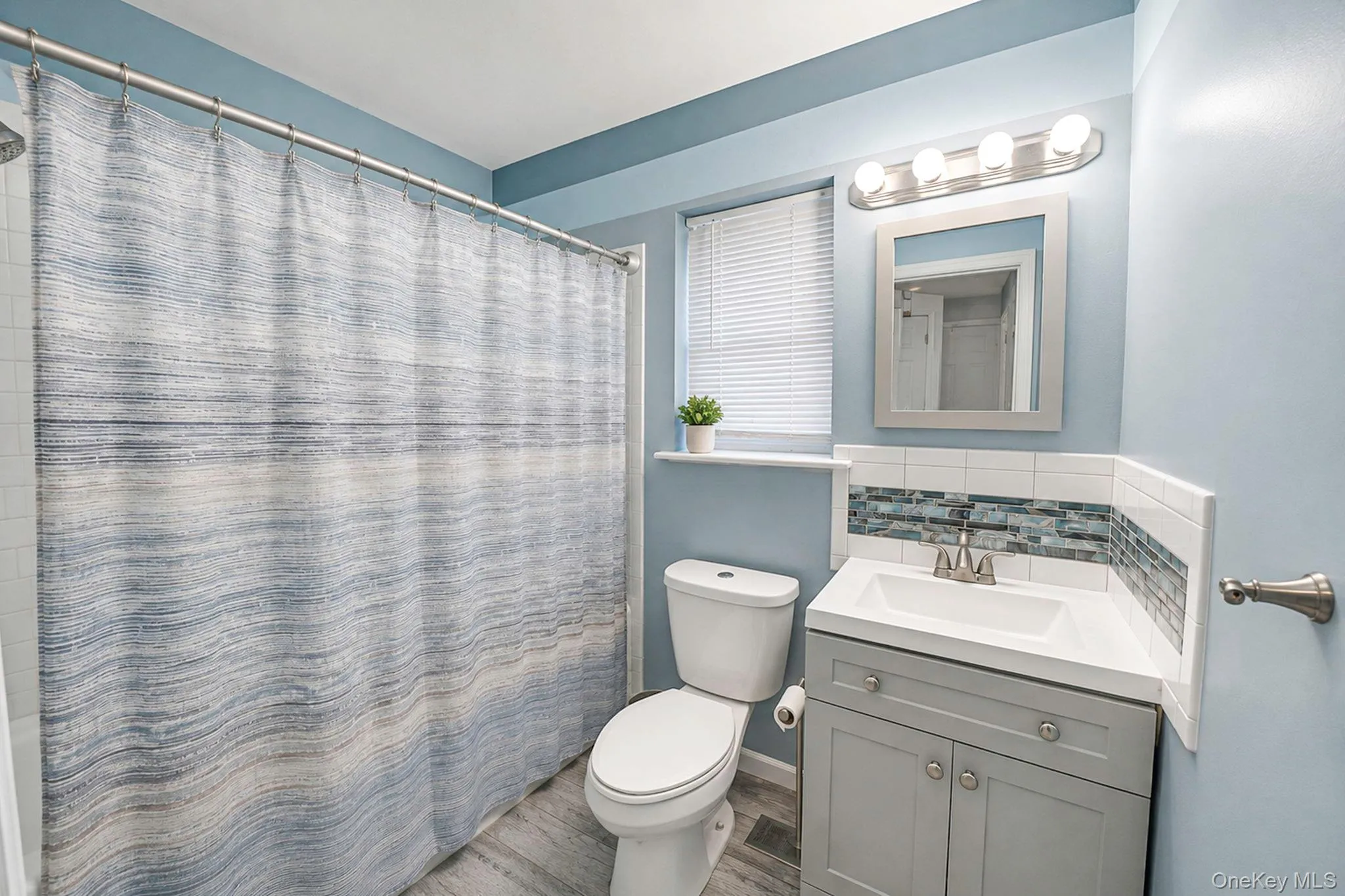 19 Golden Gate Drive, Brookhaven, NY, 3 Bedrooms Bedrooms, 6 Rooms Rooms,2 BathroomsBathrooms,Residential,For Rent,Golden Gate,0,KEY1017655 19 Golden Gate Drive, Brookhaven, NY, 3 Bedrooms Bedrooms, 6 Rooms Rooms,2 BathroomsBathrooms,Residential,For Rent,Golden Gate,0,KEY1017655