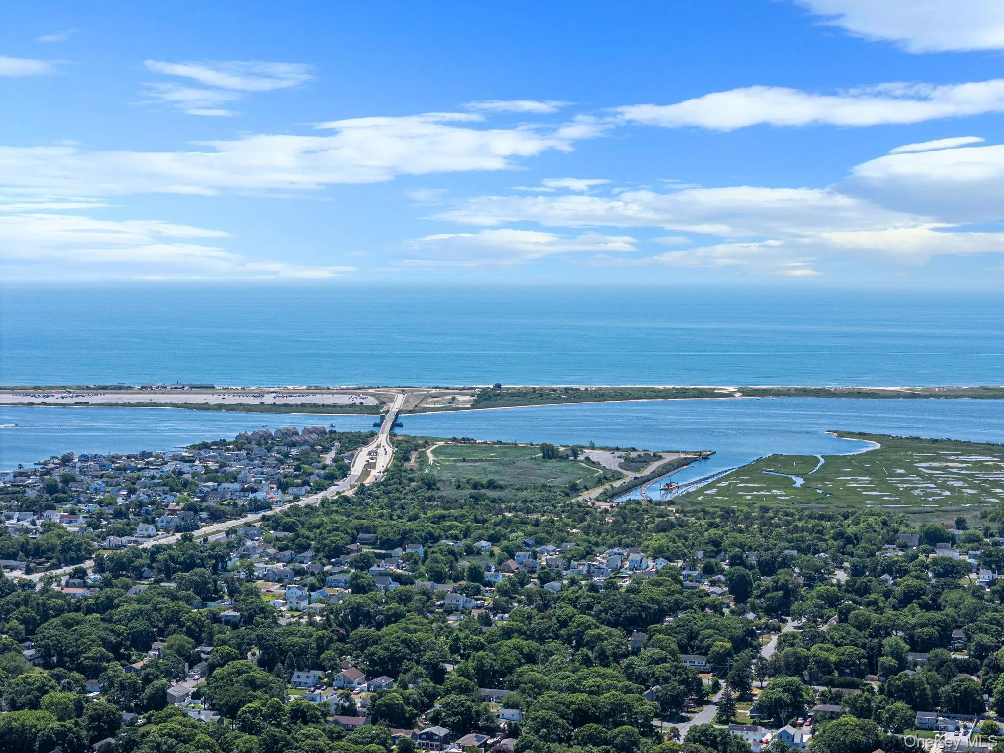 19 Golden Gate Drive, Brookhaven, NY, 3 Bedrooms Bedrooms, 6 Rooms Rooms,2 BathroomsBathrooms,Residential,For Rent,Golden Gate,0,KEY1017655 19 Golden Gate Drive, Brookhaven, NY, 3 Bedrooms Bedrooms, 6 Rooms Rooms,2 BathroomsBathrooms,Residential,For Rent,Golden Gate,0,KEY1017655