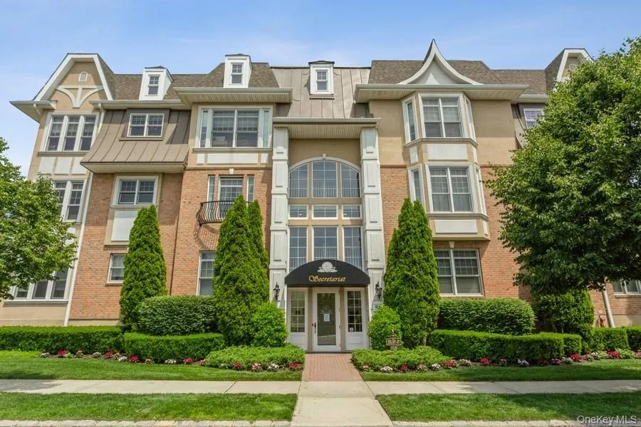 1105 Roosevelt Way, North Hempstead, NY, 1 Bedroom Bedrooms, 3 Rooms Rooms,1 BathroomBathrooms,Residential Lease,For Rent,Roosevelt,0,1017657 1105 Roosevelt Way, North Hempstead, NY, 1 Bedroom Bedrooms, 3 Rooms Rooms,1 BathroomBathrooms,Residential Lease,For Rent,Roosevelt,0,1017657