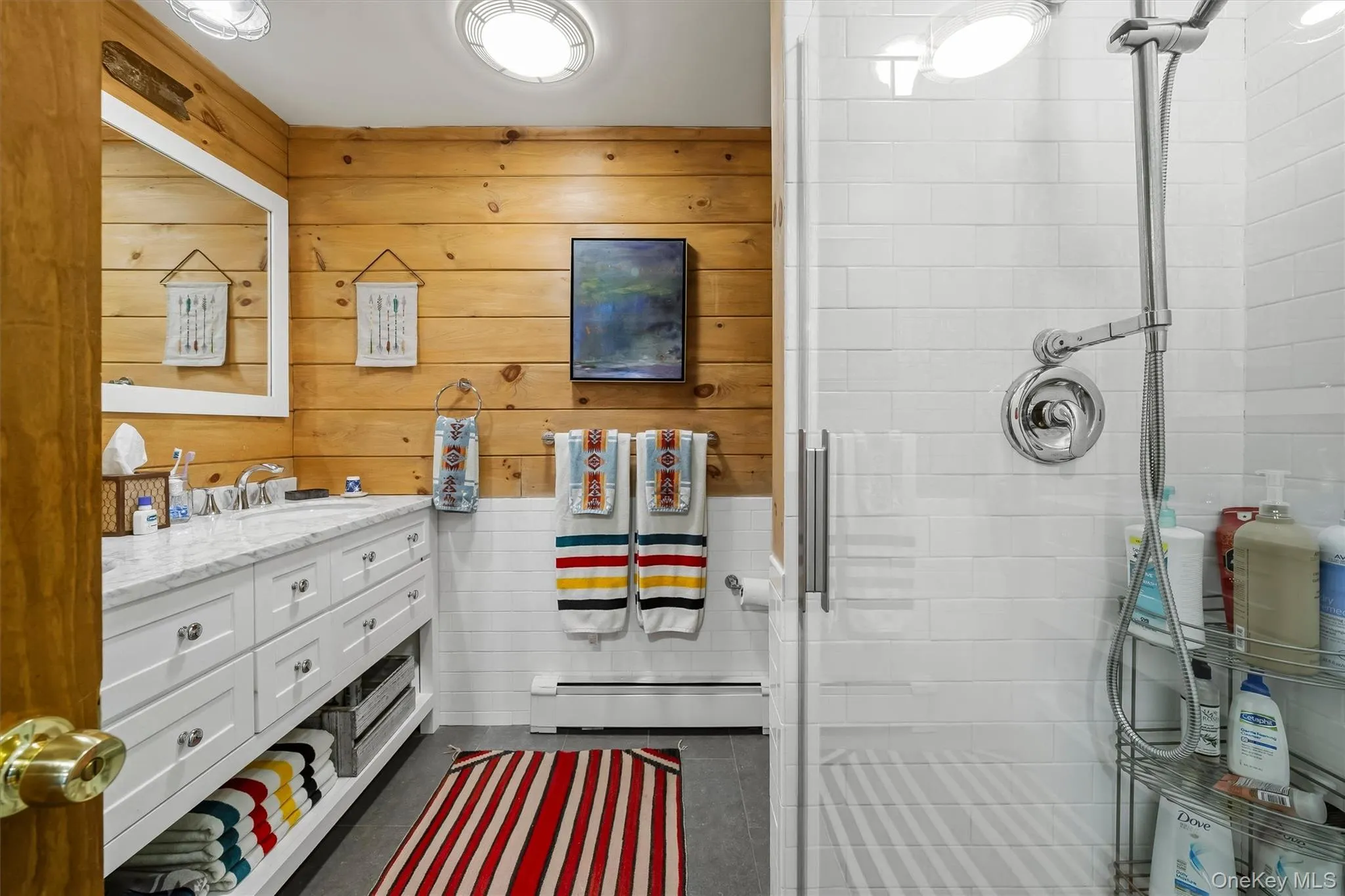 Main floor bath with shower Main floor bath with shower