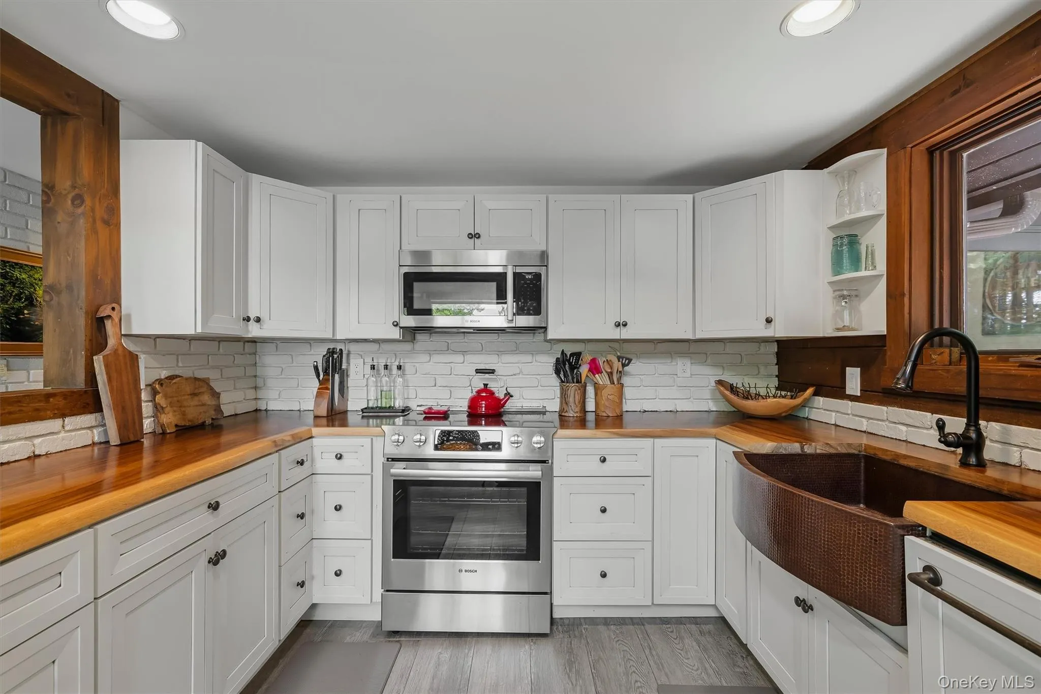 25 Waters Edge Drive, Bethel, NY, 4 Bedrooms Bedrooms, 12 Rooms Rooms,3 BathroomsBathrooms,Residential,For Rent,Waters Edge,0,1017659 25 Waters Edge Drive, Bethel, NY, 4 Bedrooms Bedrooms, 12 Rooms Rooms,3 BathroomsBathrooms,Residential,For Rent,Waters Edge,0,1017659