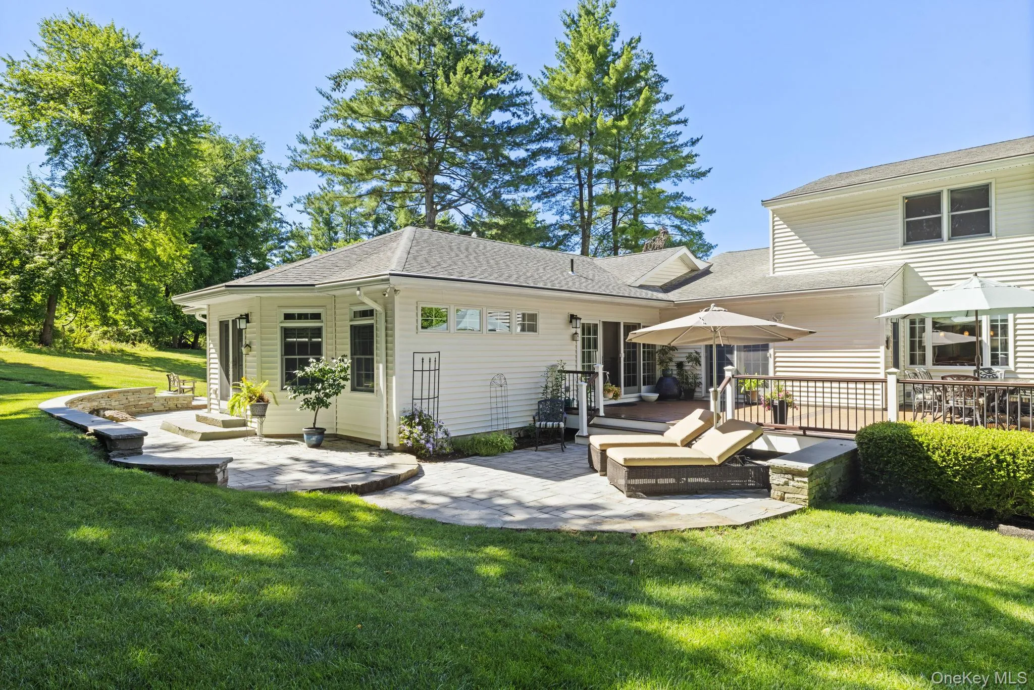 4 Dolphin Road, Clarkstown, NY, 5 Bedrooms Bedrooms, 11 Rooms Rooms,3 BathroomsBathrooms,Residential,For Rent,Dolphin,0,KEY1017660 4 Dolphin Road, Clarkstown, NY, 5 Bedrooms Bedrooms, 11 Rooms Rooms,3 BathroomsBathrooms,Residential,For Rent,Dolphin,0,KEY1017660