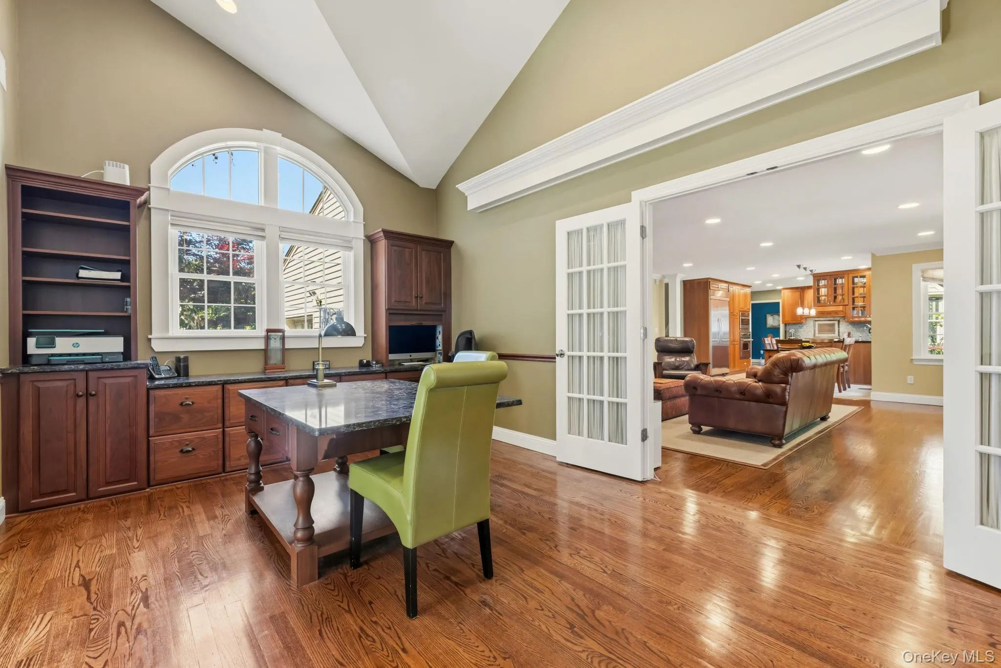 4 Dolphin Road, Clarkstown, NY, 5 Bedrooms Bedrooms, 11 Rooms Rooms,3 BathroomsBathrooms,Residential,For Rent,Dolphin,0,KEY1017660 4 Dolphin Road, Clarkstown, NY, 5 Bedrooms Bedrooms, 11 Rooms Rooms,3 BathroomsBathrooms,Residential,For Rent,Dolphin,0,KEY1017660