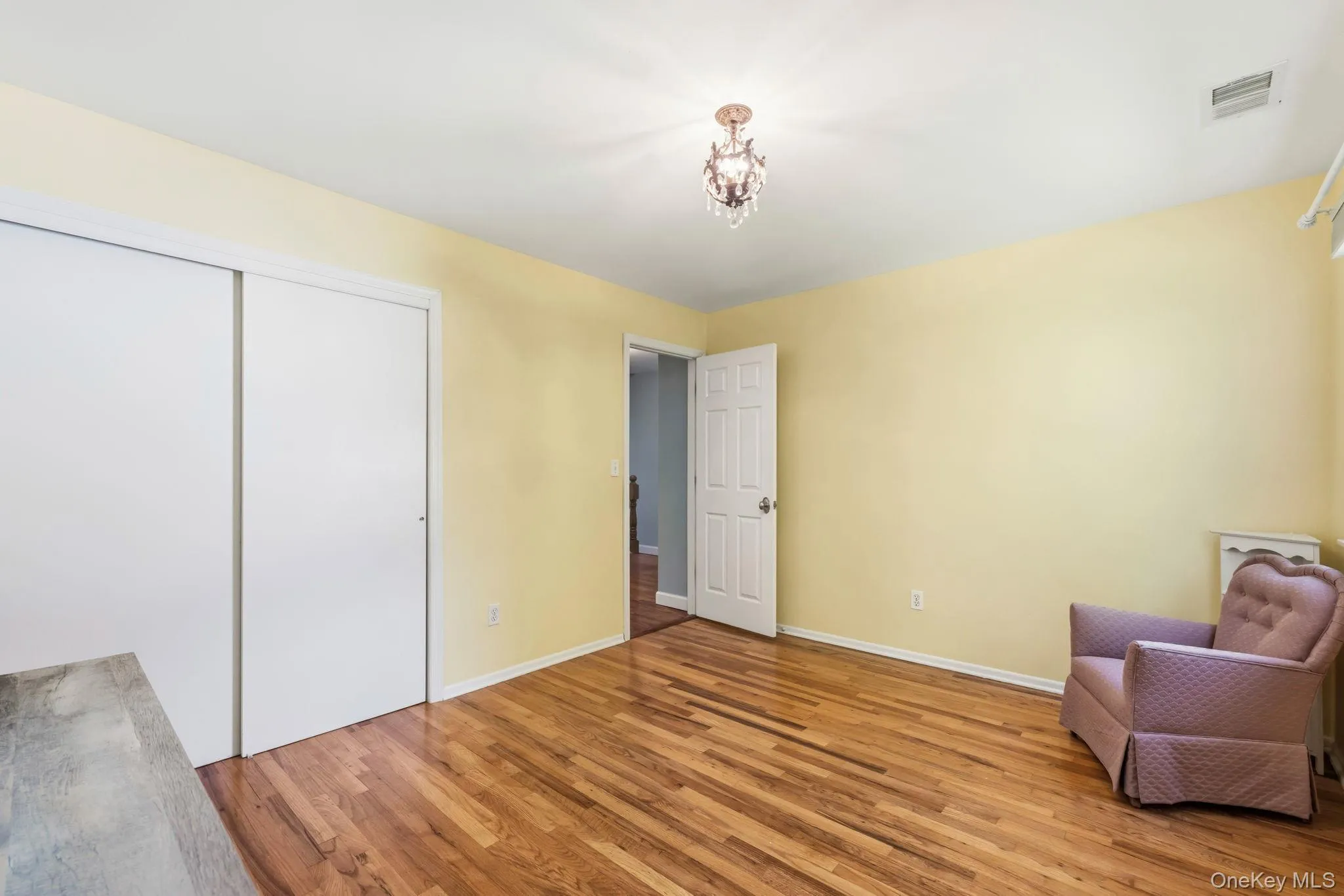 4 Dolphin Road, Clarkstown, NY, 5 Bedrooms Bedrooms, 11 Rooms Rooms,3 BathroomsBathrooms,Residential,For Rent,Dolphin,0,KEY1017660 4 Dolphin Road, Clarkstown, NY, 5 Bedrooms Bedrooms, 11 Rooms Rooms,3 BathroomsBathrooms,Residential,For Rent,Dolphin,0,KEY1017660