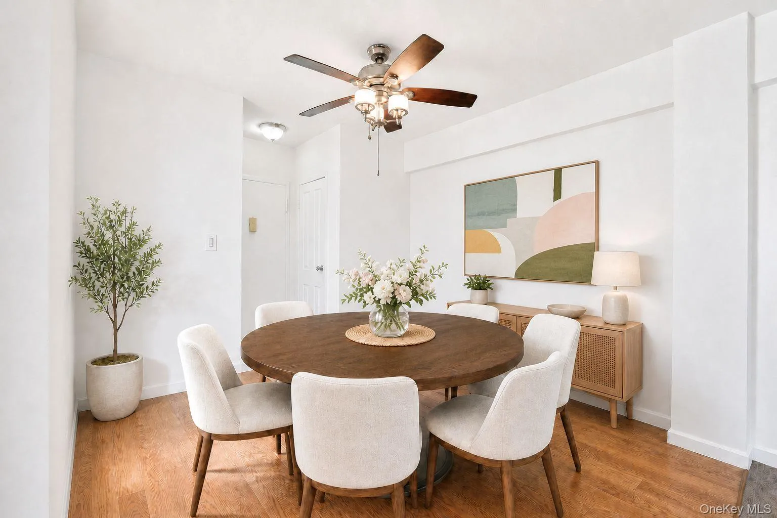 800 Grand Concourse, New York, NY, 2 Bedrooms Bedrooms, 4 Rooms Rooms,1 BathroomBathrooms,Residential,For Rent,Grand Concourse,0,KEY1017663 800 Grand Concourse, New York, NY, 2 Bedrooms Bedrooms, 4 Rooms Rooms,1 BathroomBathrooms,Residential,For Rent,Grand Concourse,0,KEY1017663
