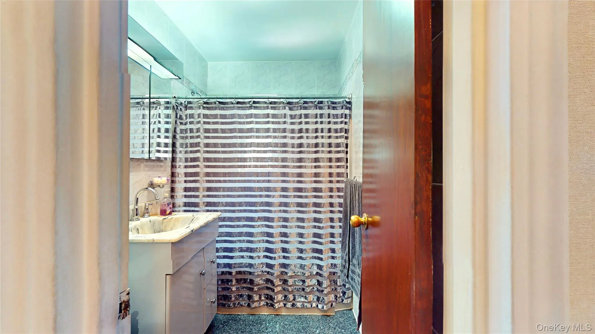 6224 78th Street, New York, NY, 2 Bedrooms Bedrooms, 5 Rooms Rooms,1 BathroomBathrooms,Residential,For Rent,78th,0,1017668 6224 78th Street, New York, NY, 2 Bedrooms Bedrooms, 5 Rooms Rooms,1 BathroomBathrooms,Residential,For Rent,78th,0,1017668