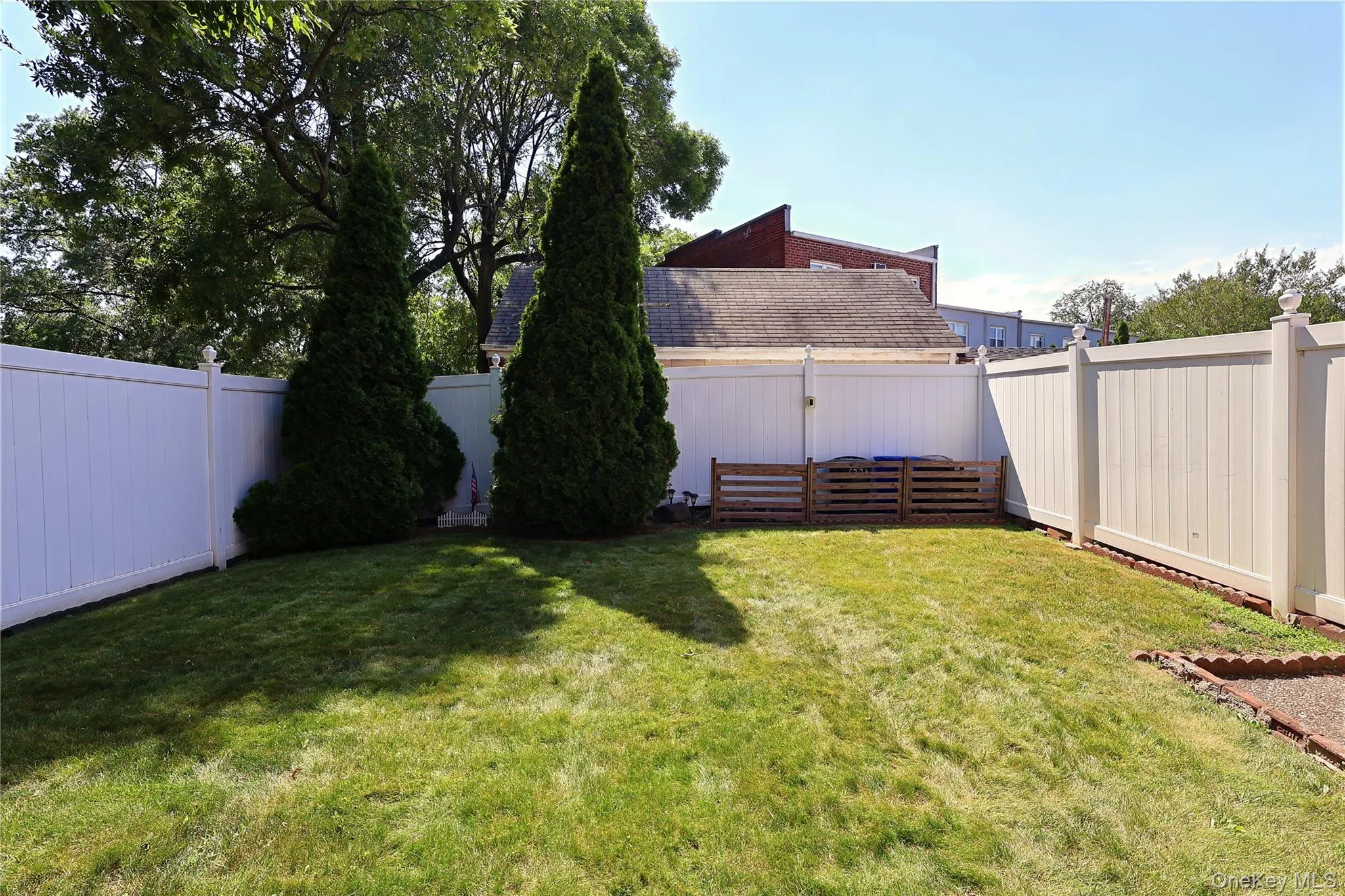 6224 78th Street, New York, NY, 2 Bedrooms Bedrooms, 5 Rooms Rooms,1 BathroomBathrooms,Residential,For Rent,78th,0,1017668 6224 78th Street, New York, NY, 2 Bedrooms Bedrooms, 5 Rooms Rooms,1 BathroomBathrooms,Residential,For Rent,78th,0,1017668