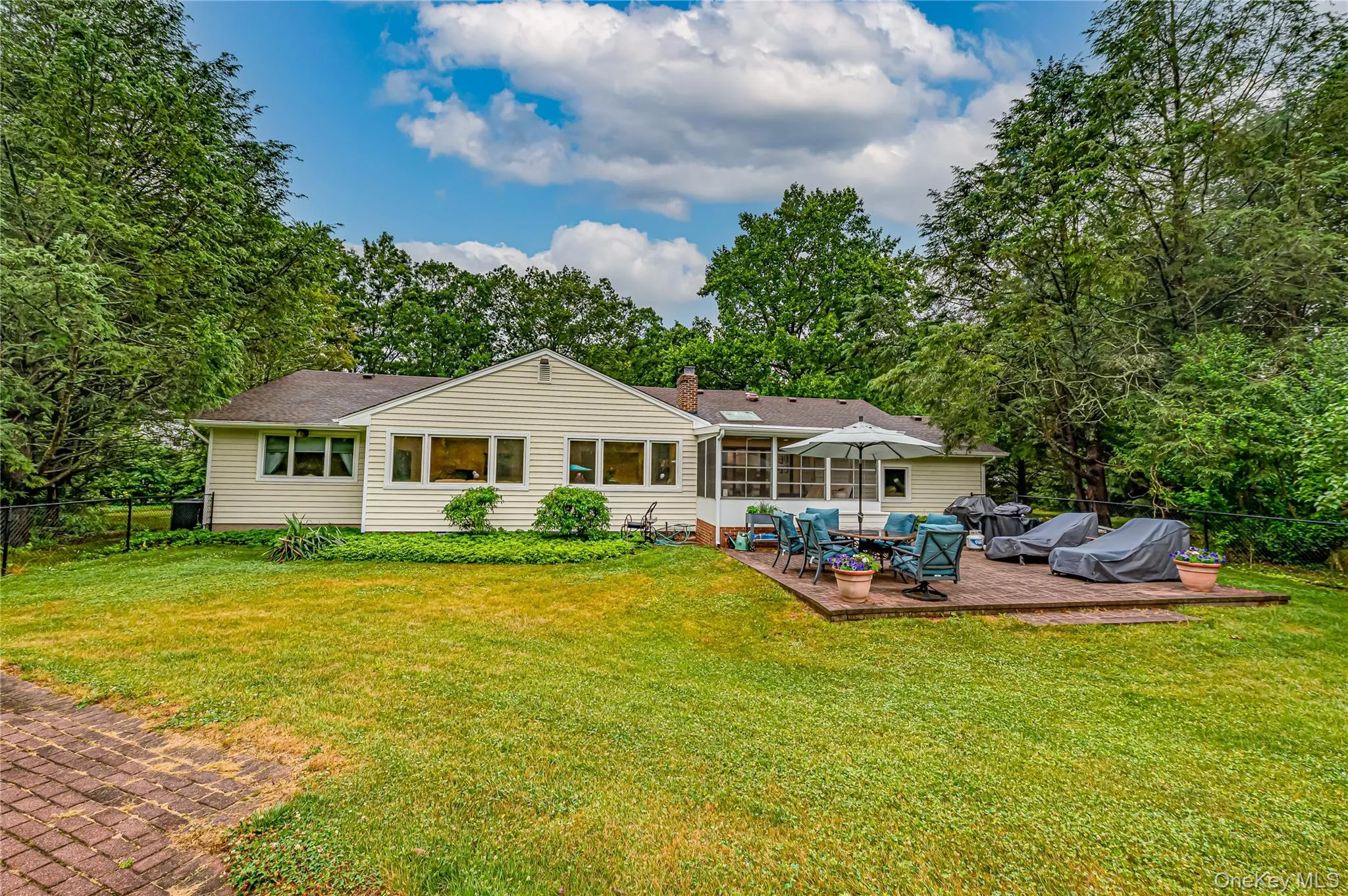 8 Woodvale Drive, Oyster Bay, NY, 4 Bedrooms Bedrooms, 11 Rooms Rooms,4 BathroomsBathrooms,Residential,For Rent,Woodvale,0,KEY1017676 8 Woodvale Drive, Oyster Bay, NY, 4 Bedrooms Bedrooms, 11 Rooms Rooms,4 BathroomsBathrooms,Residential,For Rent,Woodvale,0,KEY1017676
