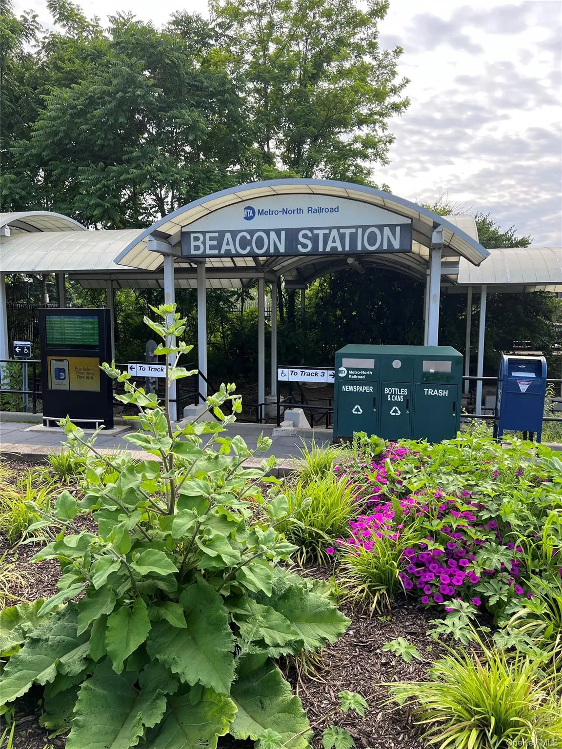 6 Colonial Road, Beacon, NY, 1 Bedroom Bedrooms, 3 Rooms Rooms,1 BathroomBathrooms,Residential Lease,For Rent,Colonial,0,1017677 6 Colonial Road, Beacon, NY, 1 Bedroom Bedrooms, 3 Rooms Rooms,1 BathroomBathrooms,Residential Lease,For Rent,Colonial,0,1017677