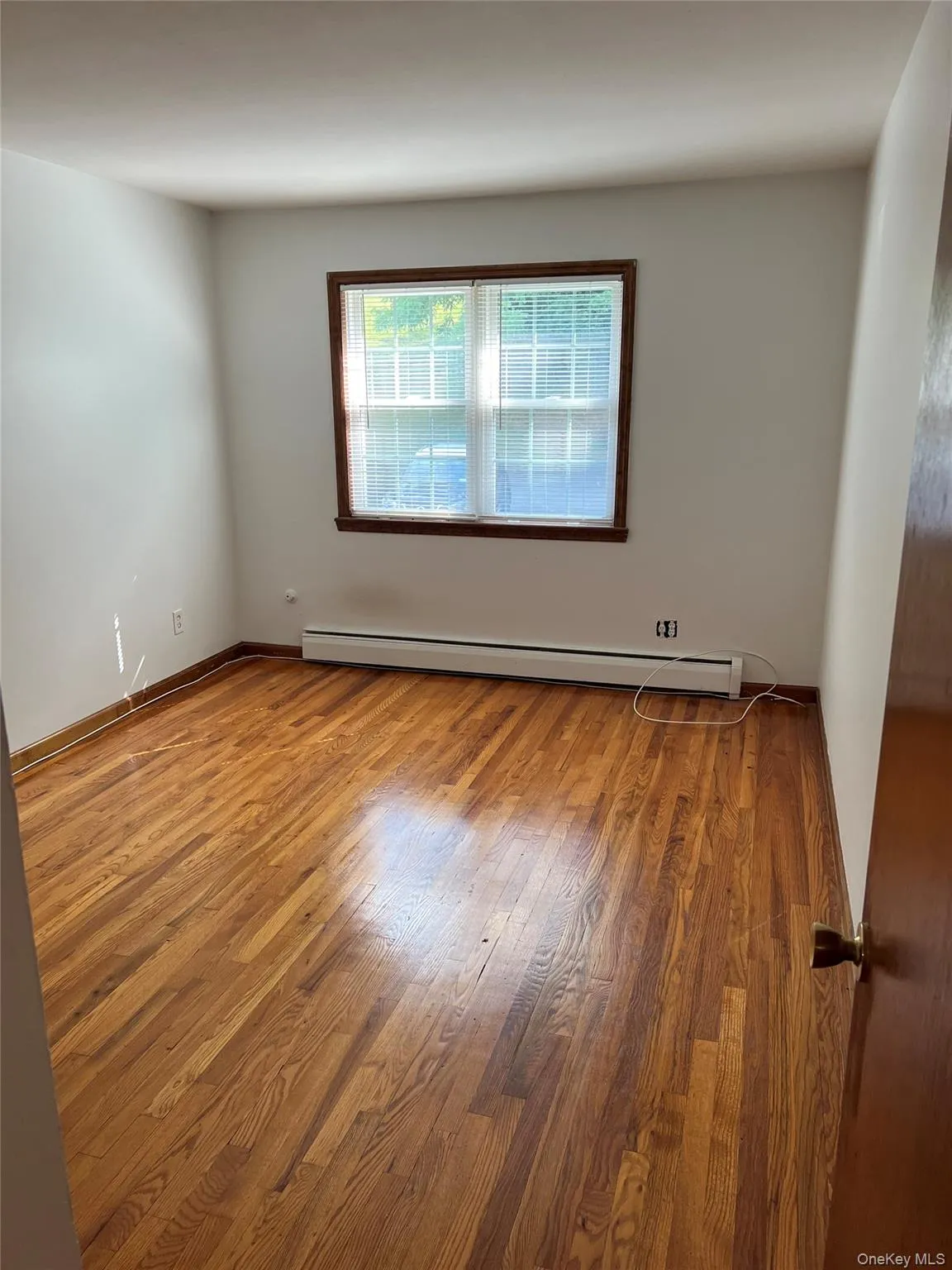 6 Colonial Road, Beacon, NY, 1 Bedroom Bedrooms, 3 Rooms Rooms,1 BathroomBathrooms,Residential Lease,For Rent,Colonial,0,1017677 6 Colonial Road, Beacon, NY, 1 Bedroom Bedrooms, 3 Rooms Rooms,1 BathroomBathrooms,Residential Lease,For Rent,Colonial,0,1017677